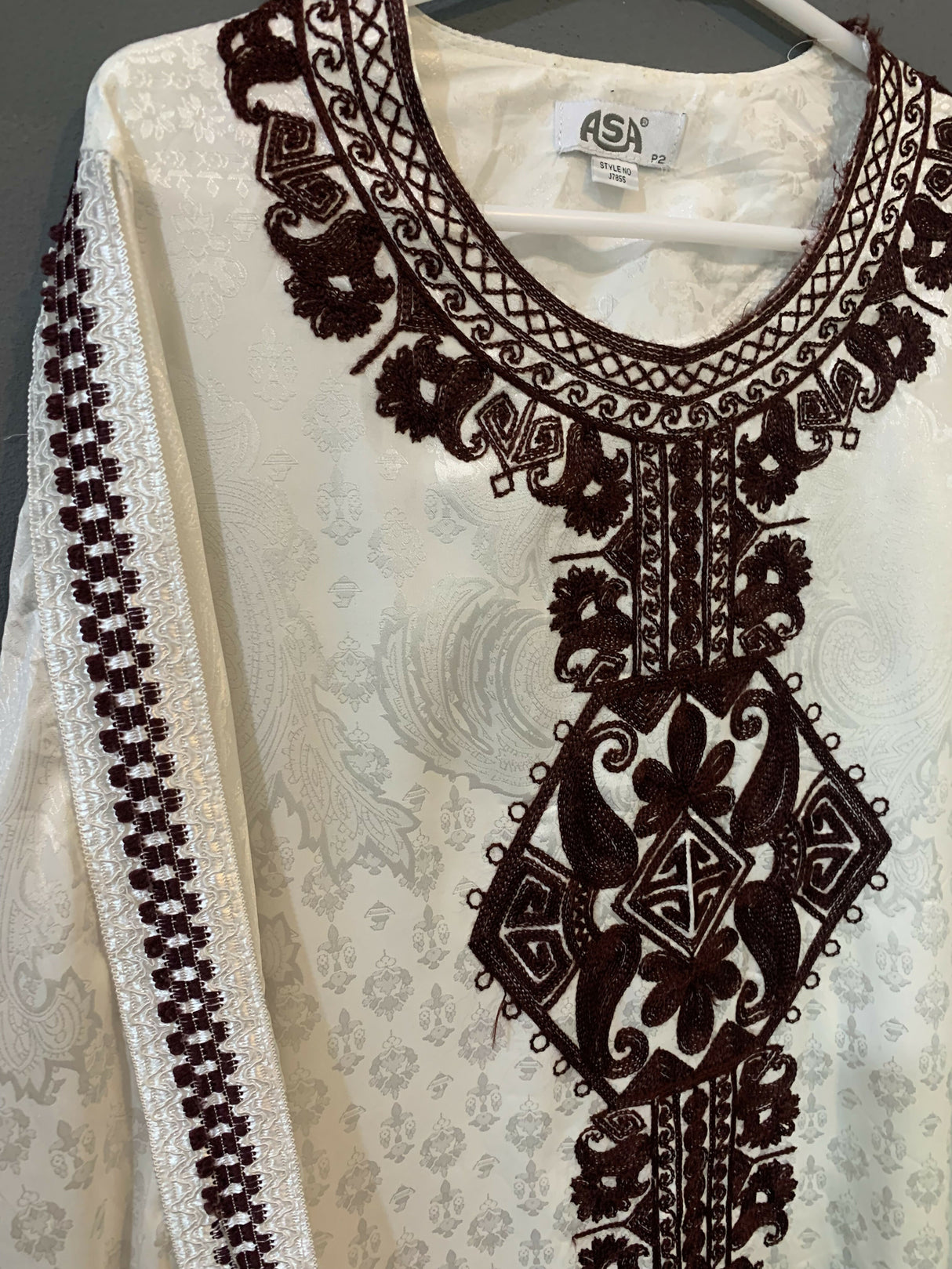 Embroidered Silk White Kurta | Women Locally Made Kurta | Medium | Worn Once