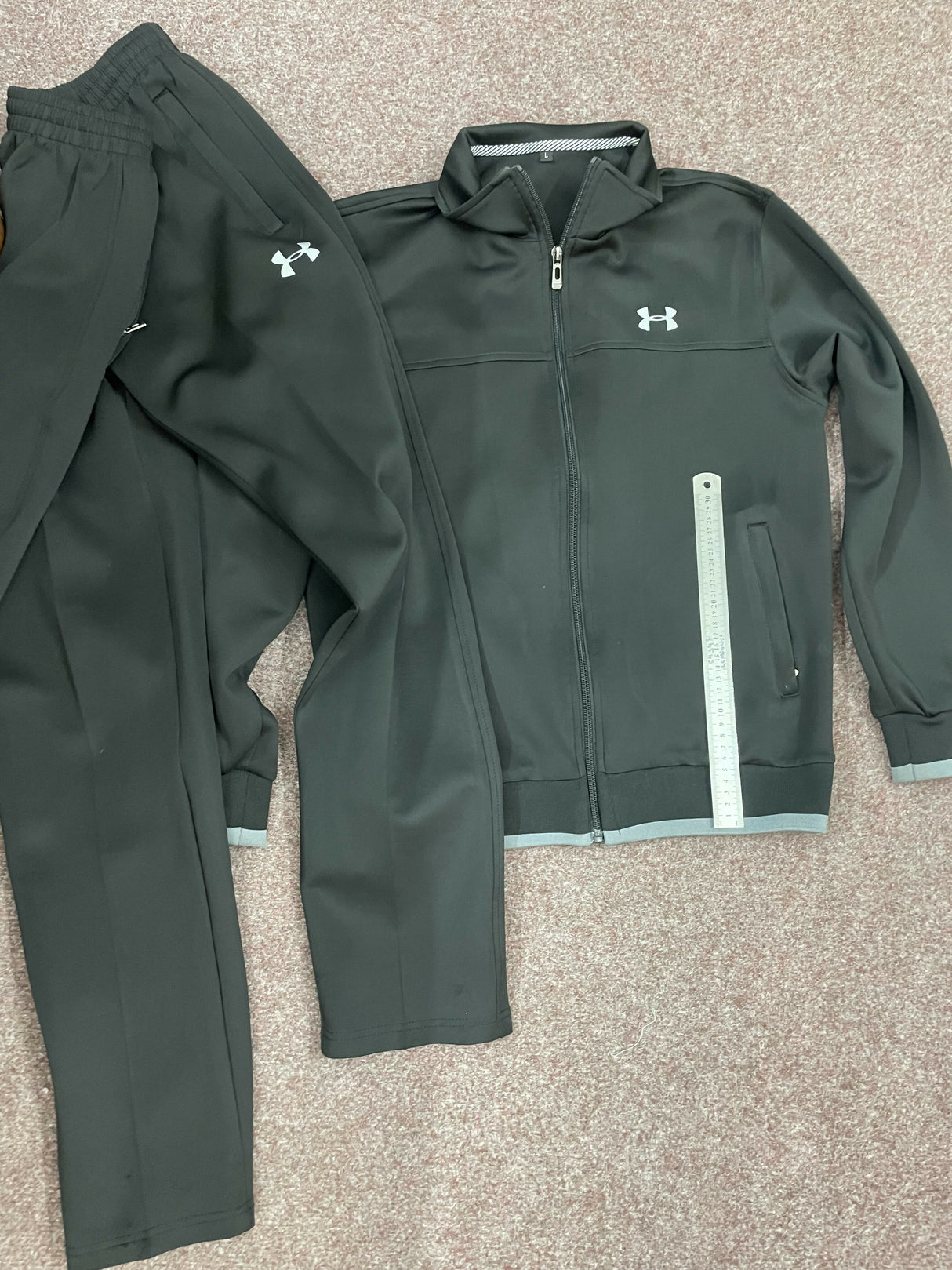 Under Armour Track Suit | Women Athletics | Gym & Casual Wear | Large | Brand New