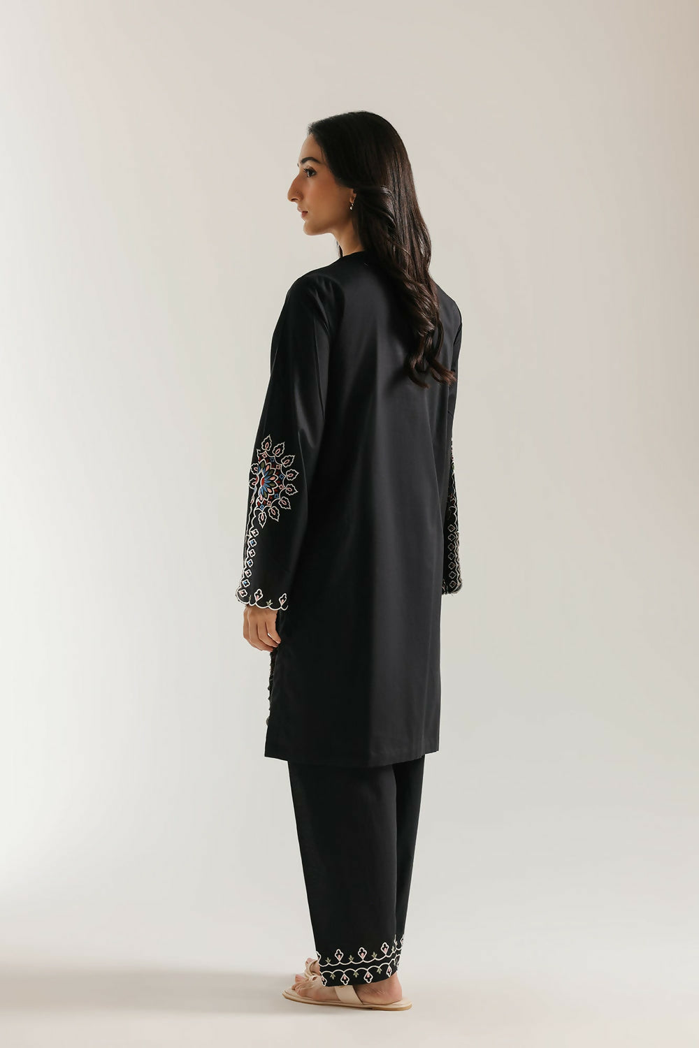 Ethnc | Women Branded Kurta | Black | Medium | Brand New