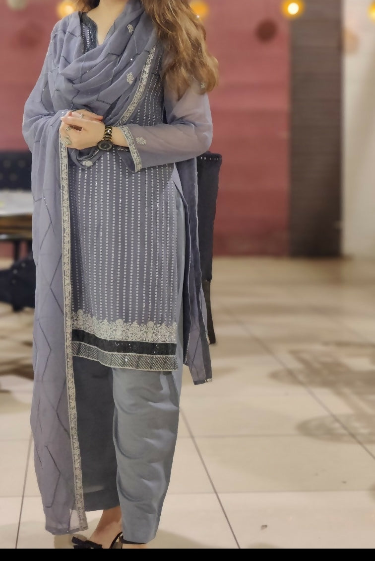 Grey 3 PC Suit | Women Locally Made Kurta | Medium | Worn Once