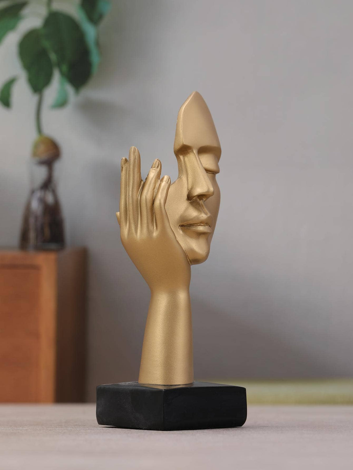 Buy SHEIN Polyresin Metallic Figure Design Decoration in Pakistan