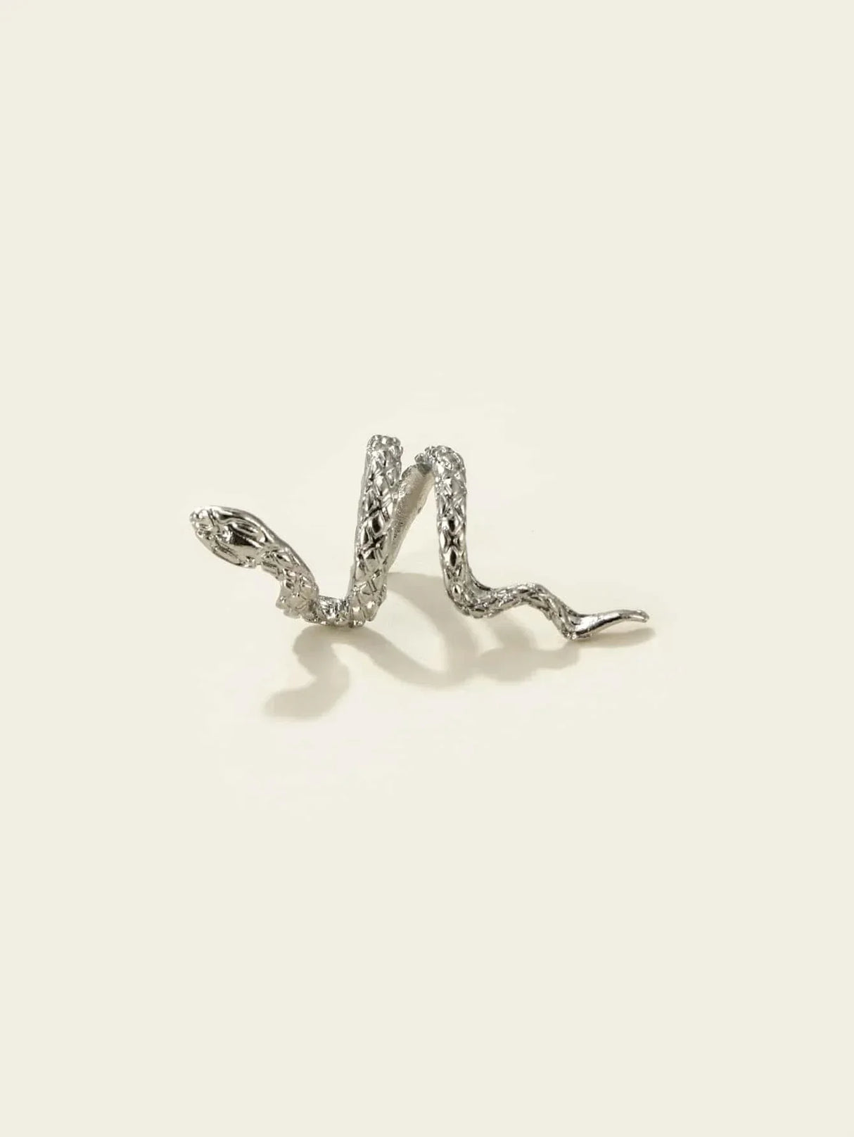 Buy SHEIN 1pc Snake Design Ear Climber in Pakistan