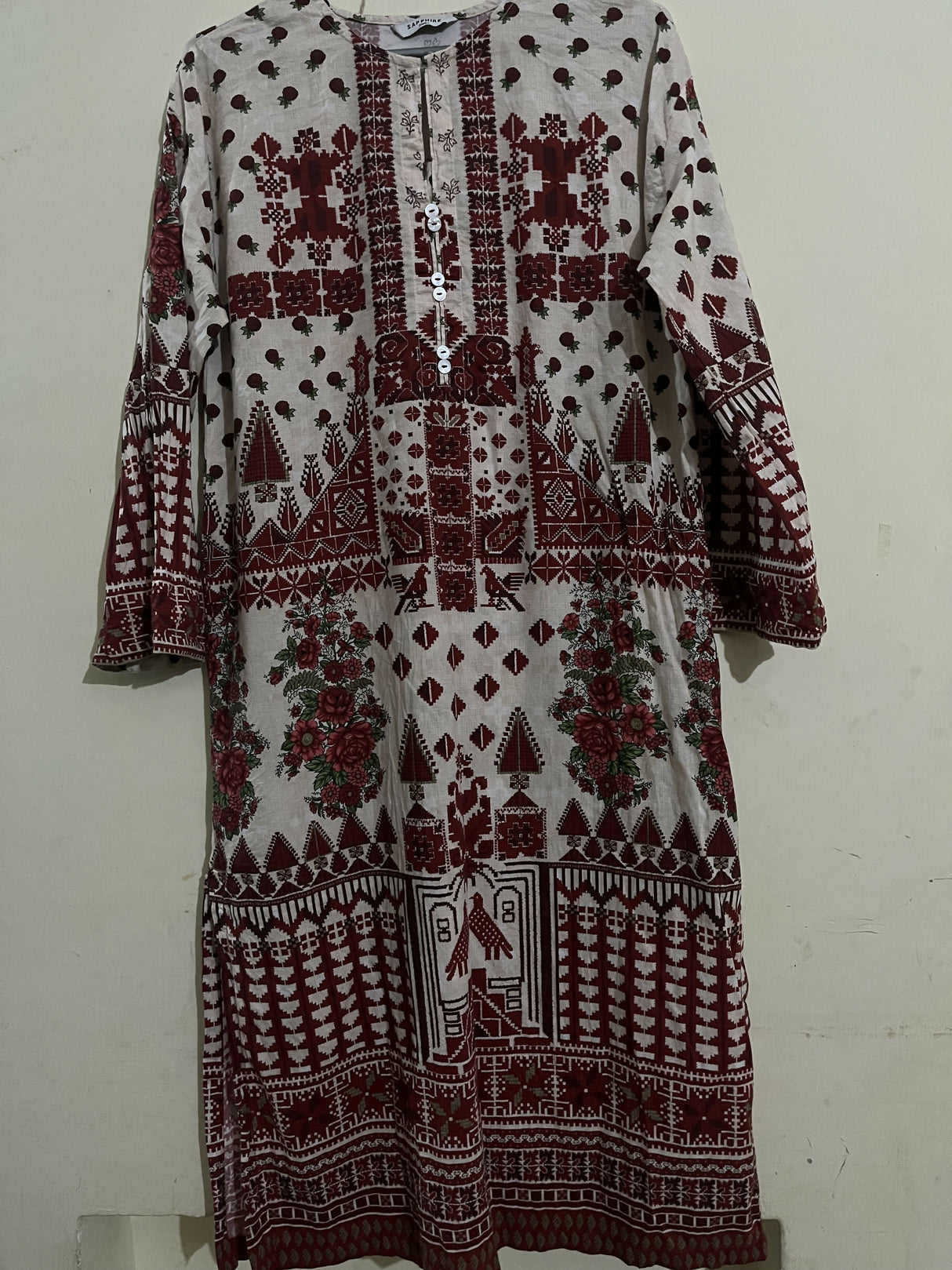Sapphire | Women Branded Kurta | Medium | White Kurta | Preloved