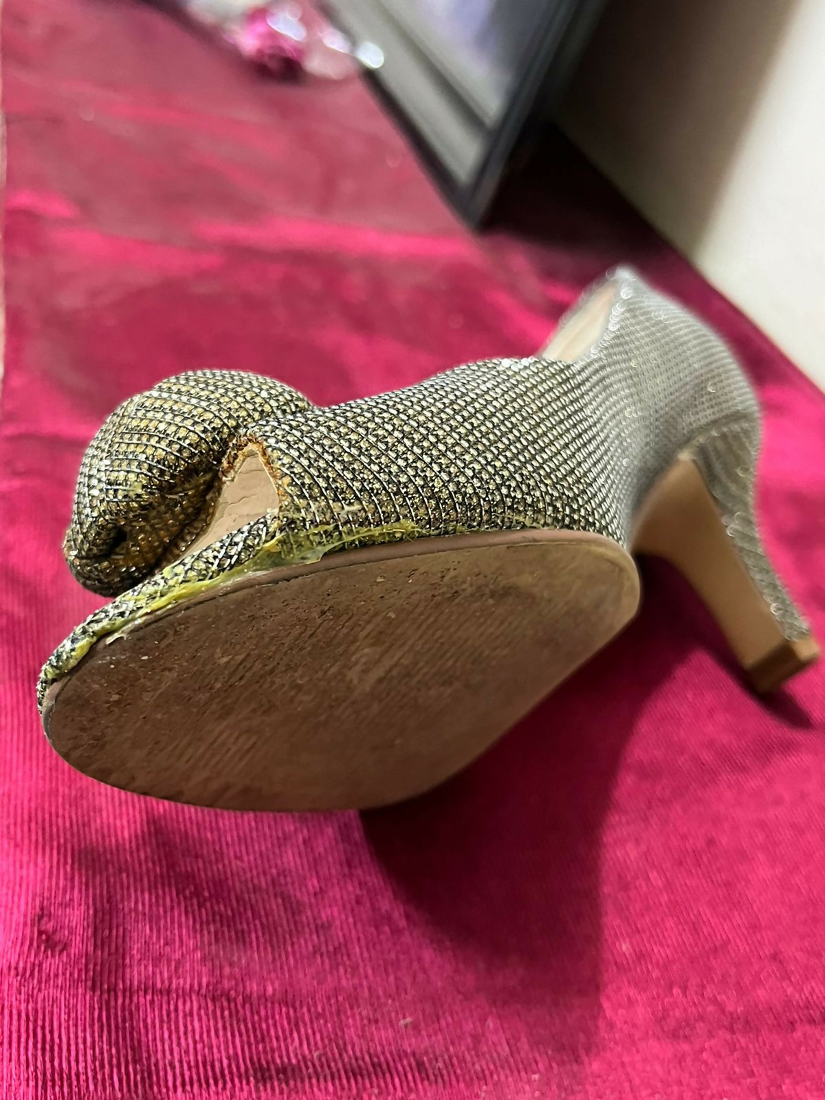 Capparos (USA) | Dull Gold Shiny Heels | Women Shoes | Size: 6.5 | Preloved
