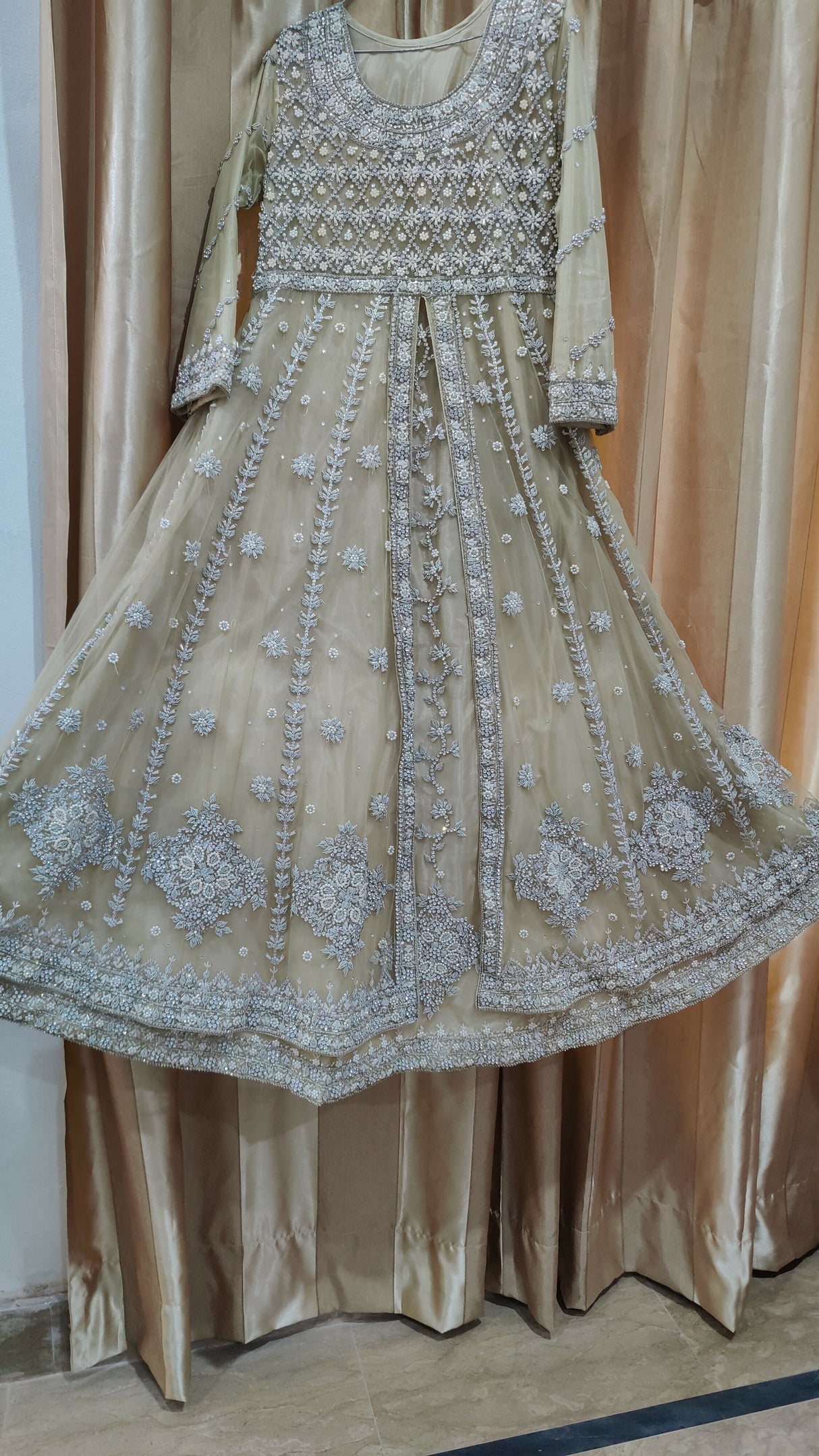 Functional Walima or Nikkah Dress | Women Bridals | Medium | Worn Once