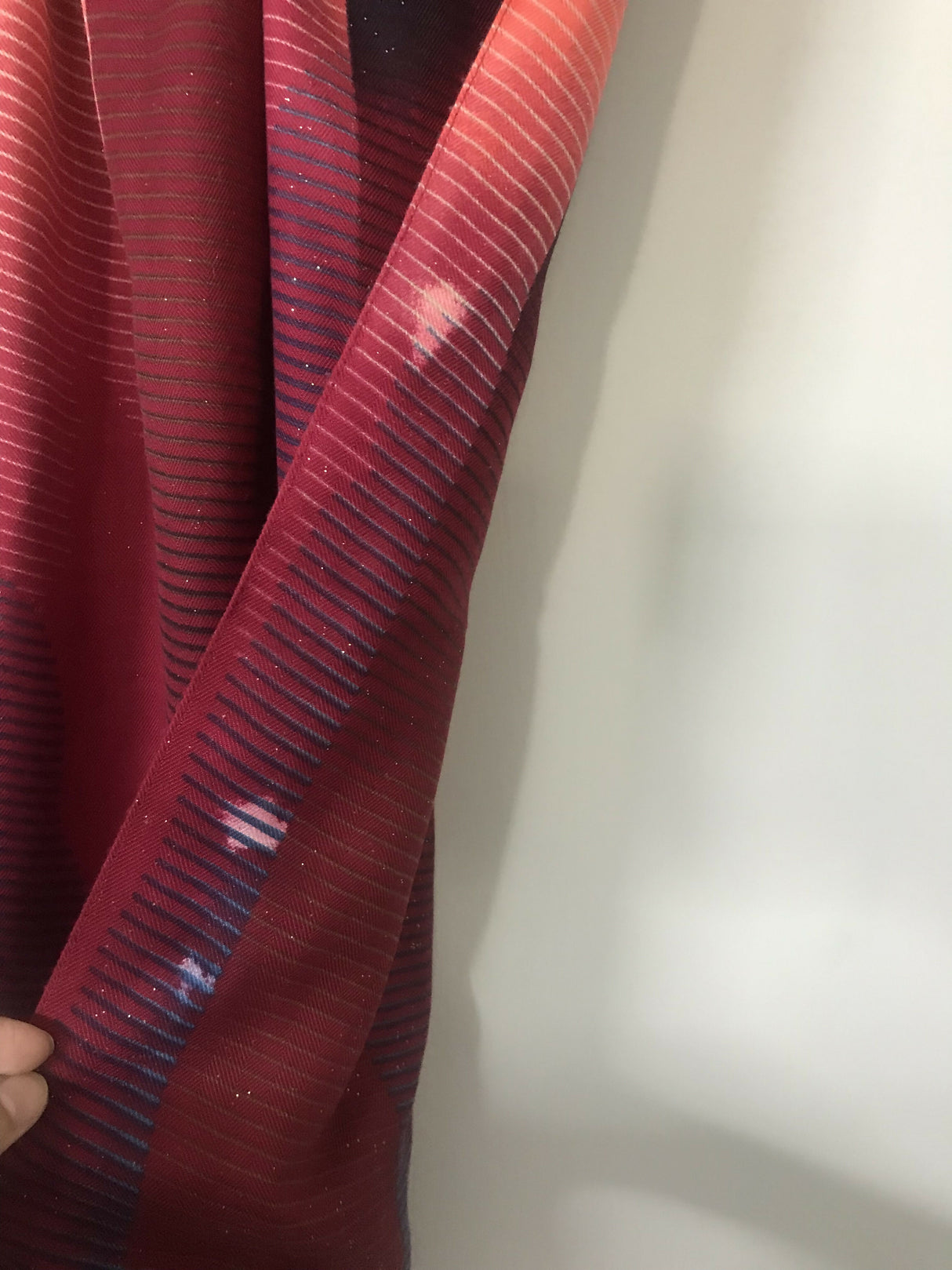 8256E953-C4EA-445C-ADAF-E00AB471E1C3