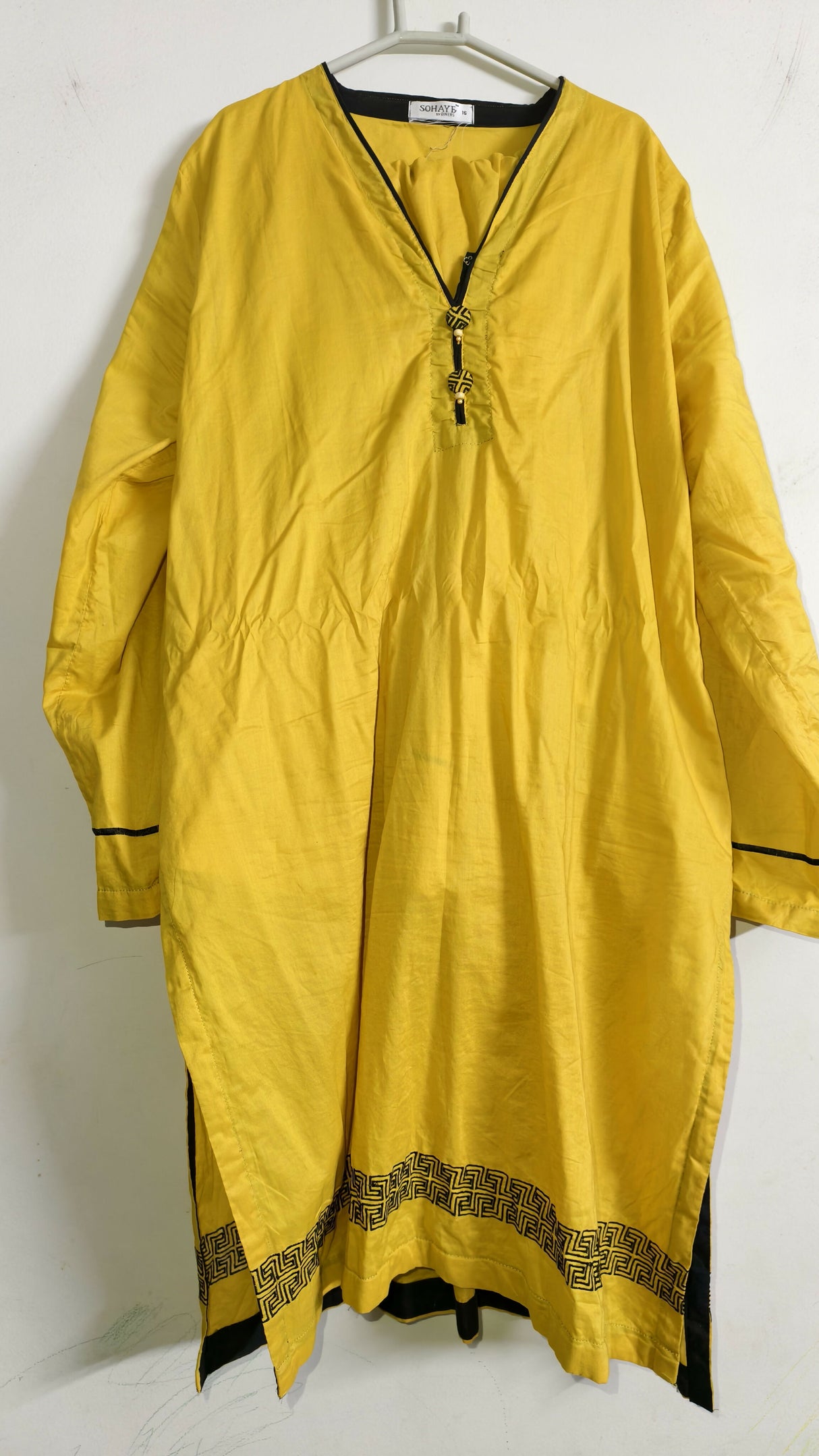 Sohaye | Women Branded Kurta | XLarge | Worn Once