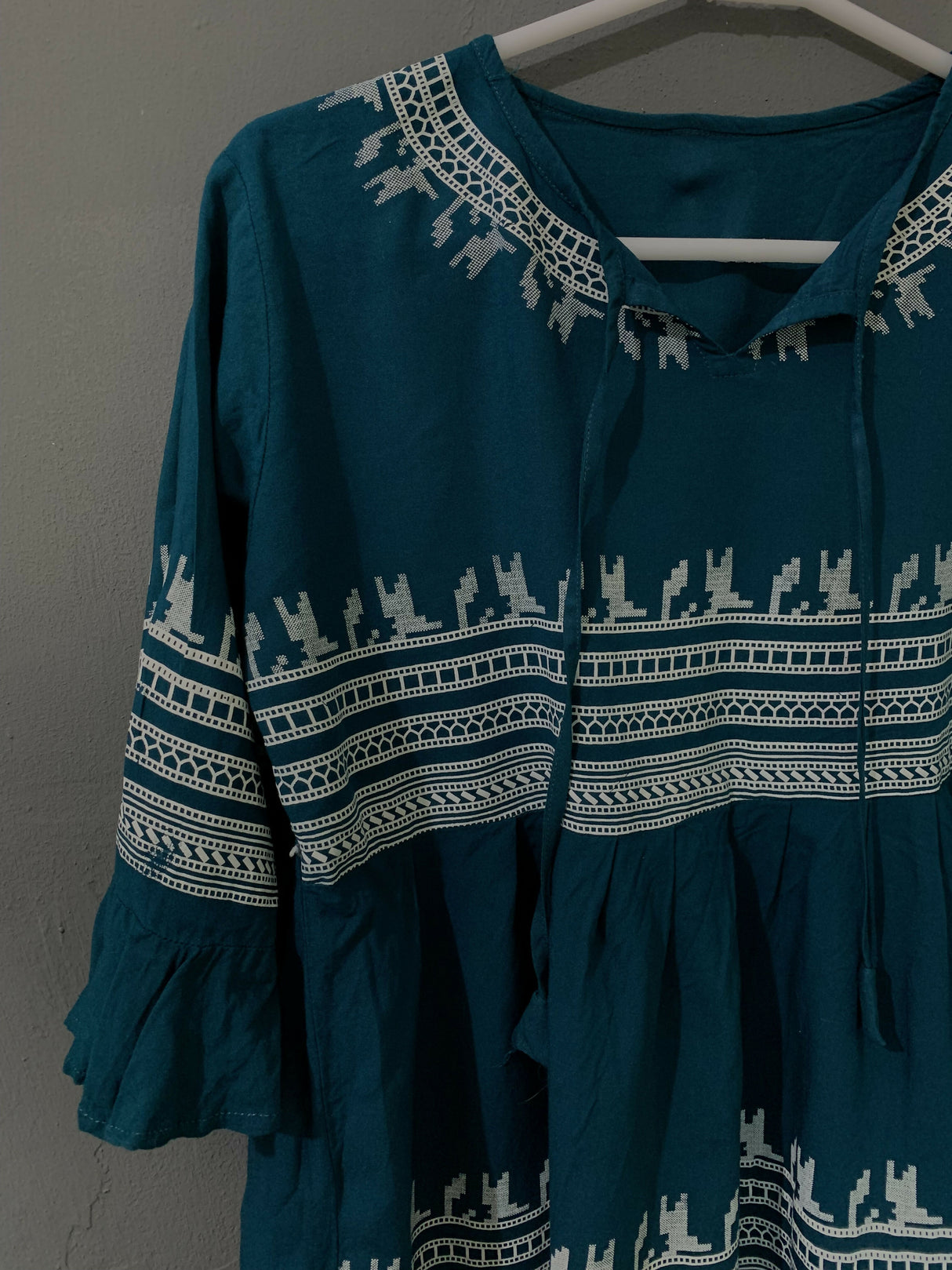 Casual Top | Women Tops & Shirts | Small | Worn Once