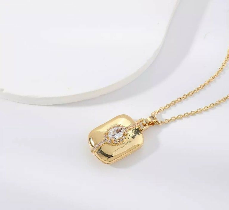 Oval Pendant-00736 | Women Jewelry | Necklaces & Pendants | Brand New