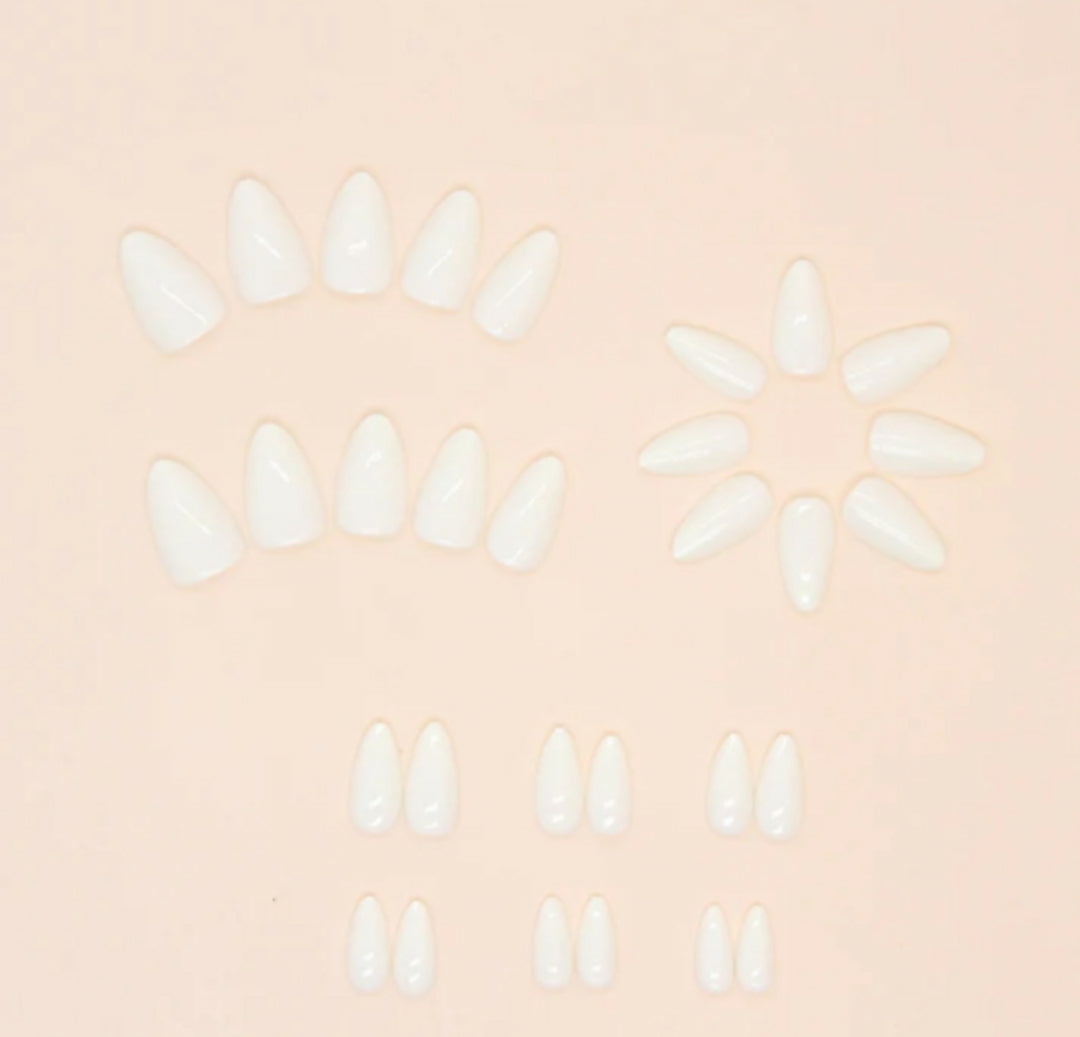 Press on nails set- (N 103,132,116,135) | Women Accessories | Nails | Brand New