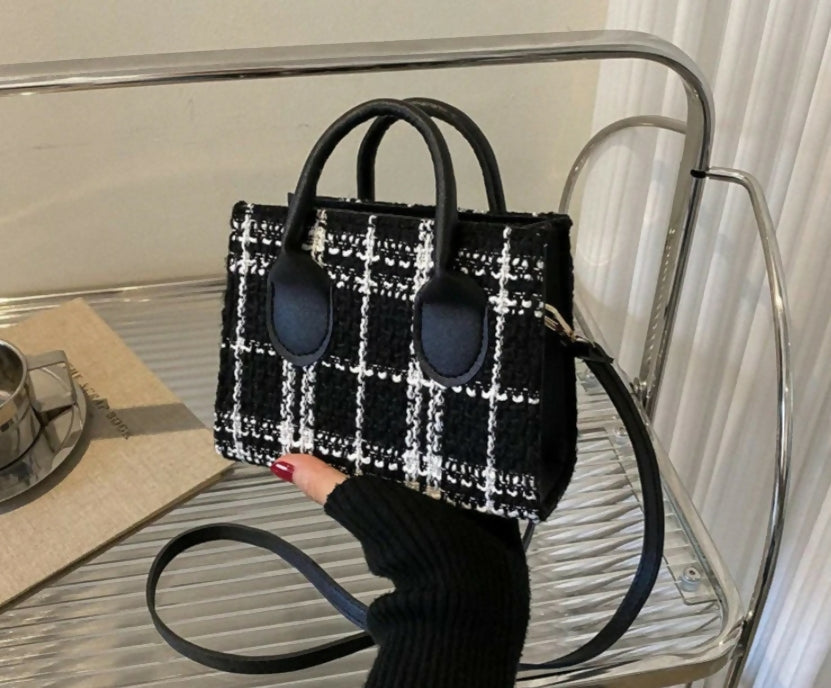 Embroidered mini handbag-196 | Women Bags | Mini bags | Brand New