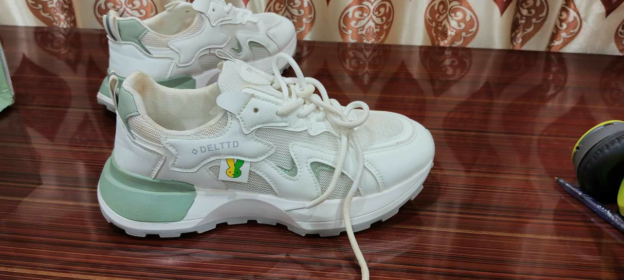 girls shoes for university