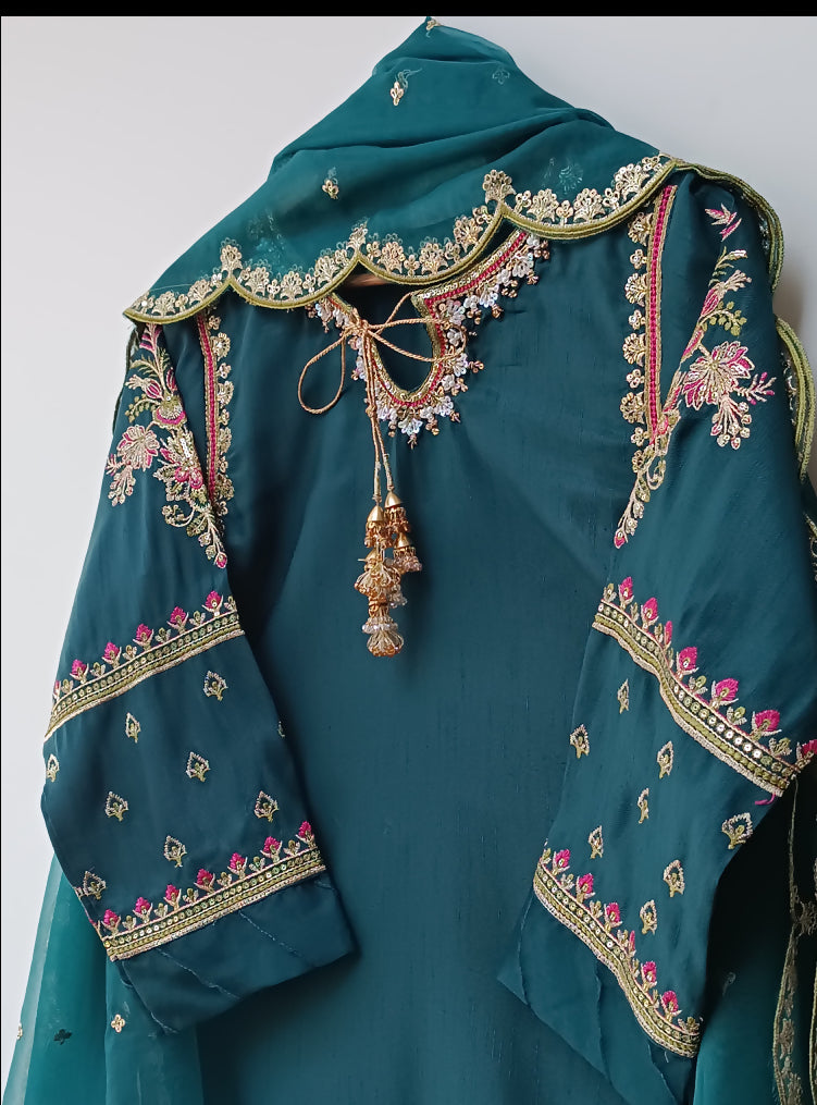 Beautiful 3Pc Dress | Women Locally Made Formals | Small | Worn Once