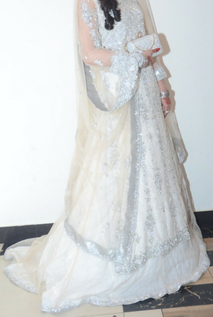 White Bridal Lehnga | Women Bridals | Small | Worn Once