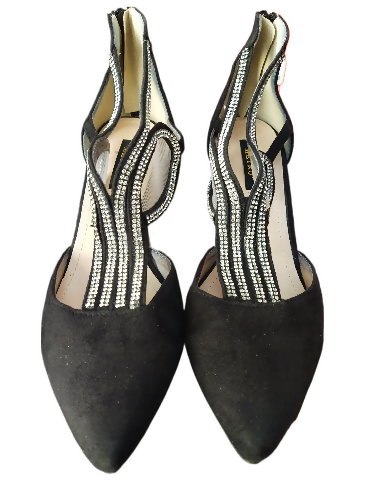 Metro | Women Shoes | Heels | Size: 10 | Preloved