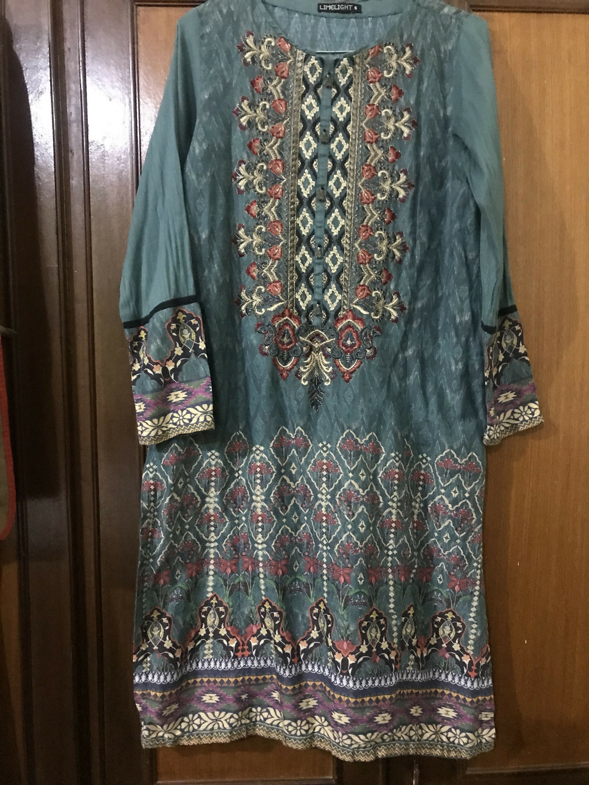 0AB6F103-8C78-4931-930E-89EBBFE78A80