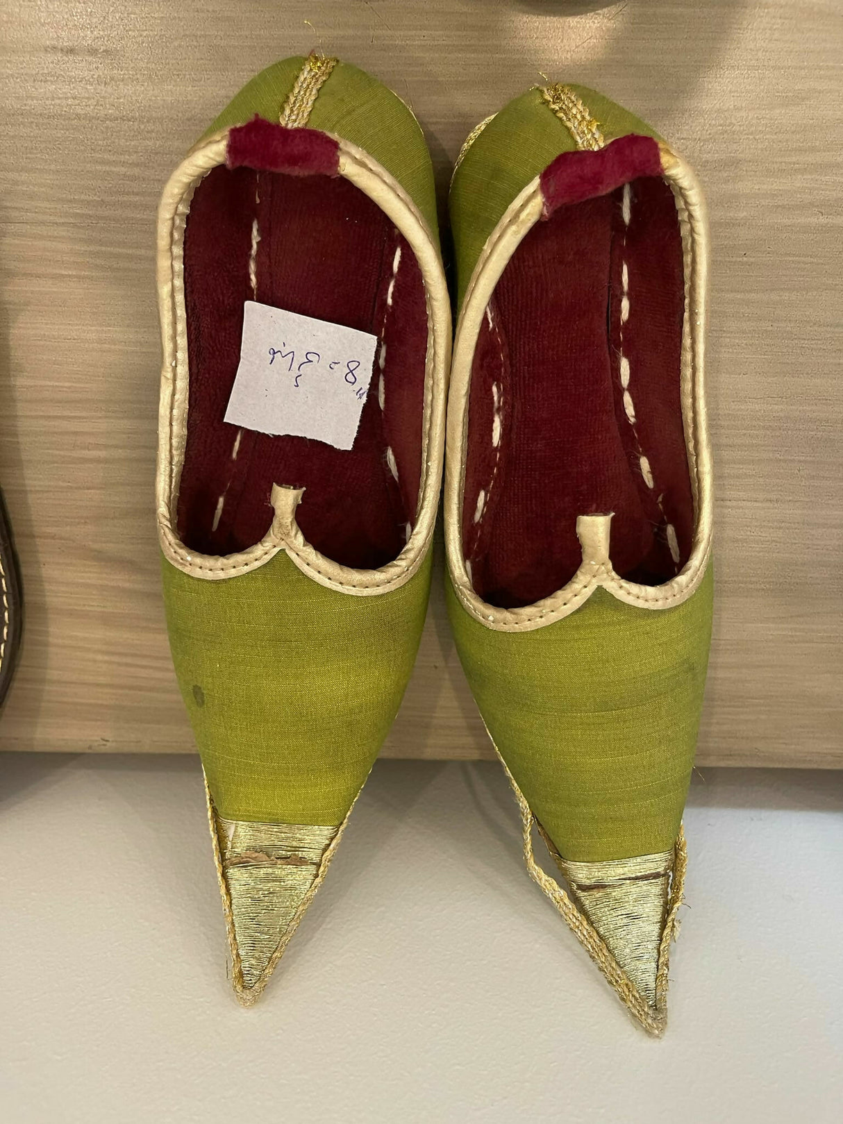 Green & Red Jutti | Kids | Boys Shoes & Accessories | Size: 8 | Preloved