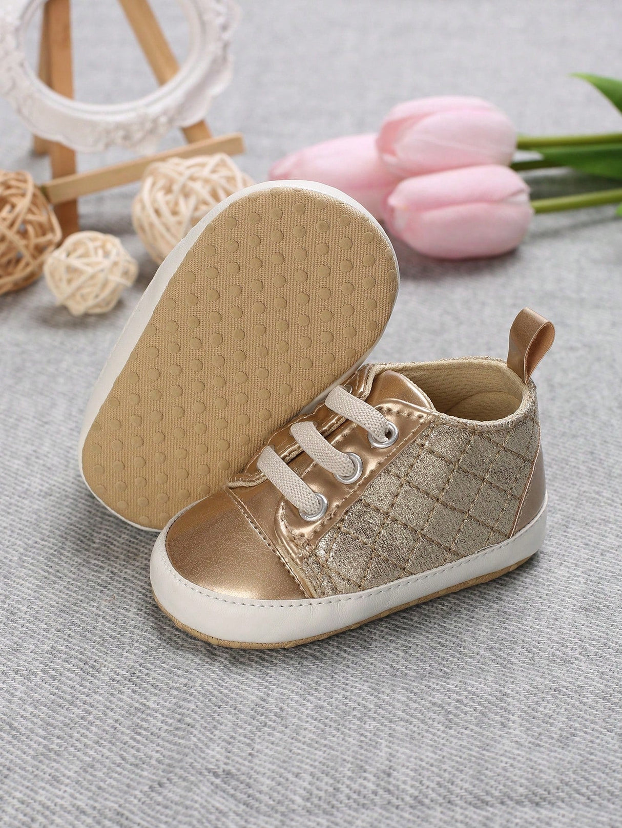 Buy SHEIN Baby Girls Lace Up Plaid Embossed Skate Shoes For Outdoor in Pakistan