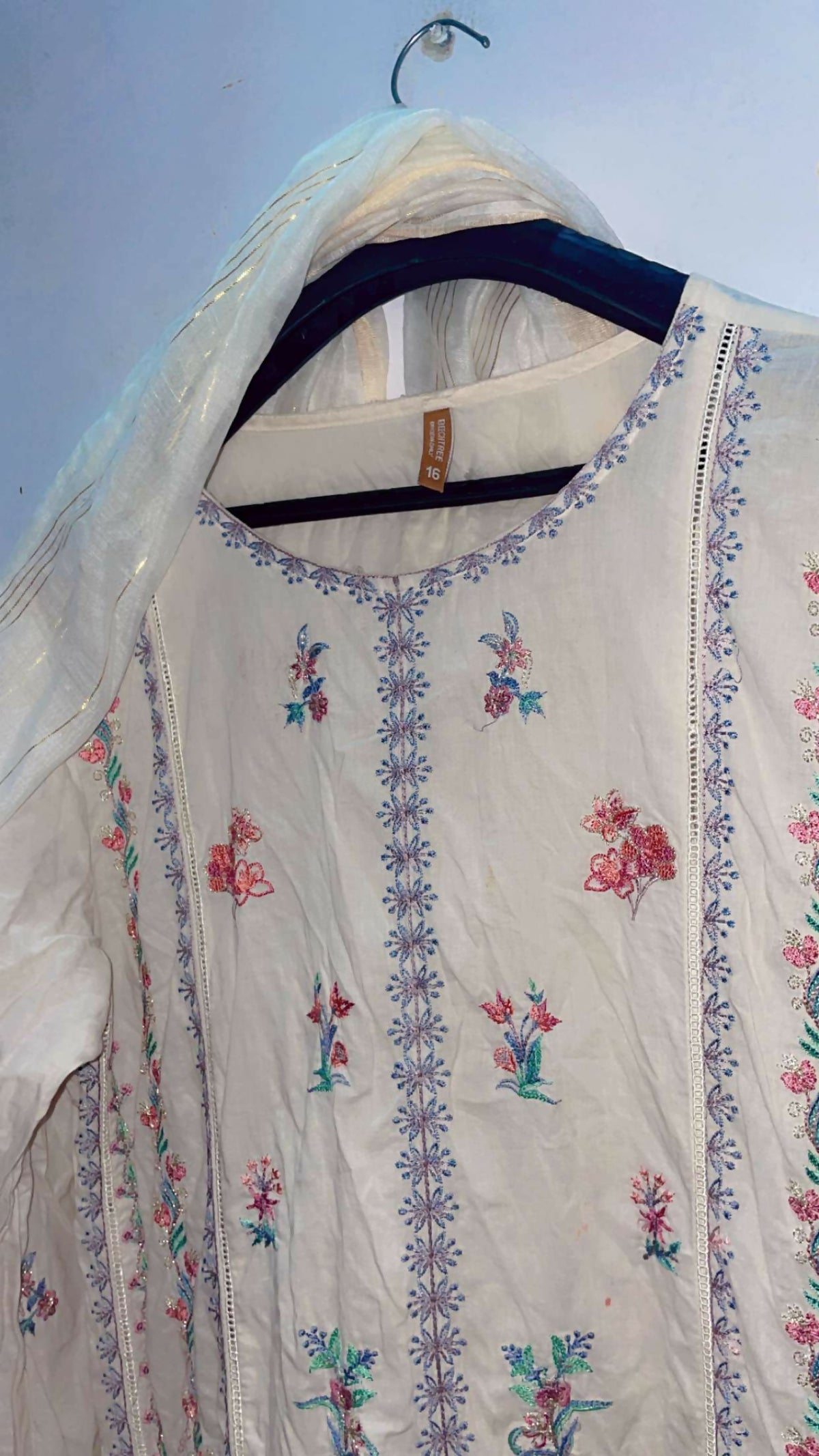 Beechtree | Women Branded Kurta | Size: 16 | White | Preloved
