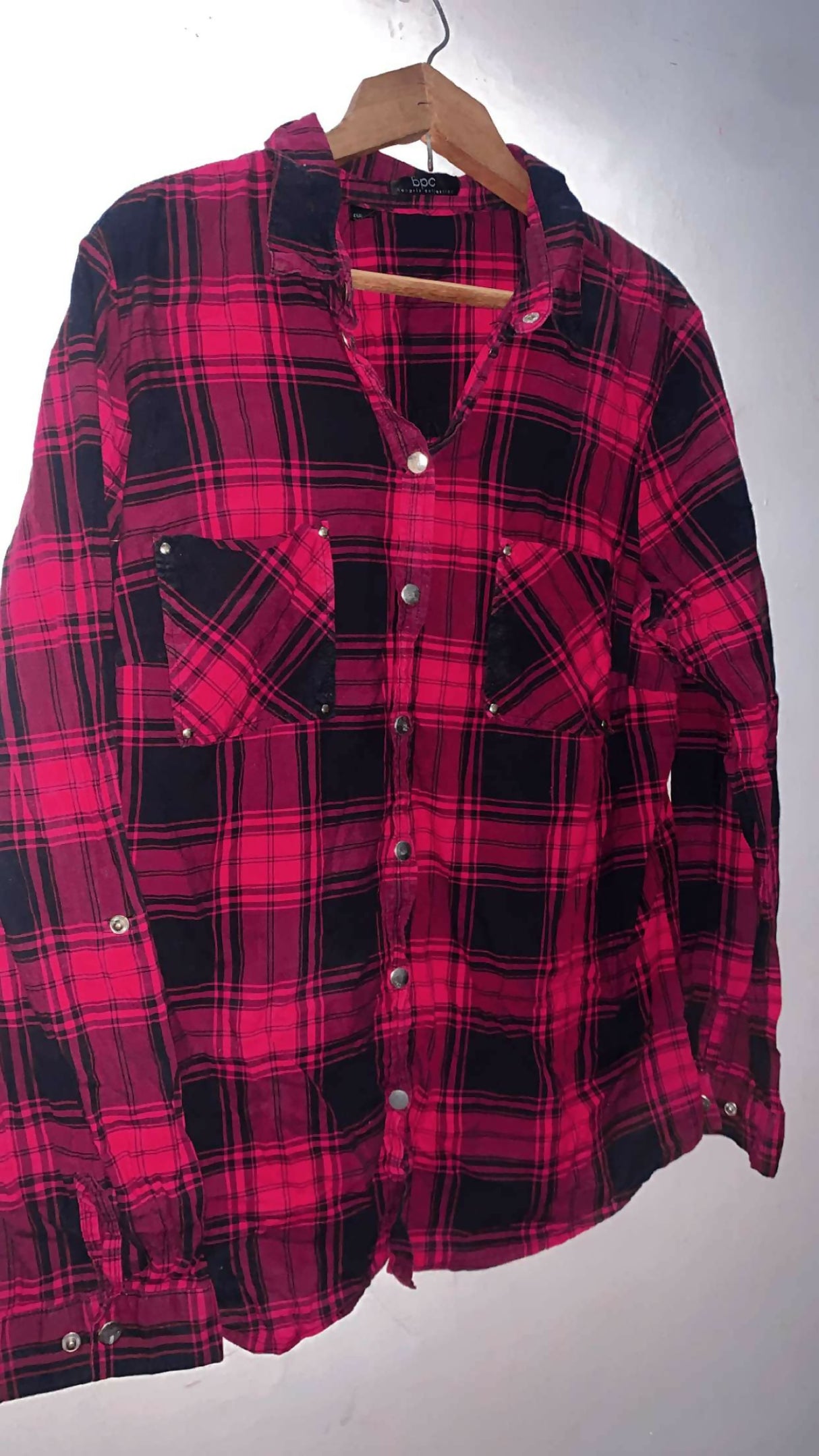 Red Western Button Down | Women Tops & Shirts | Medium | Preloved
