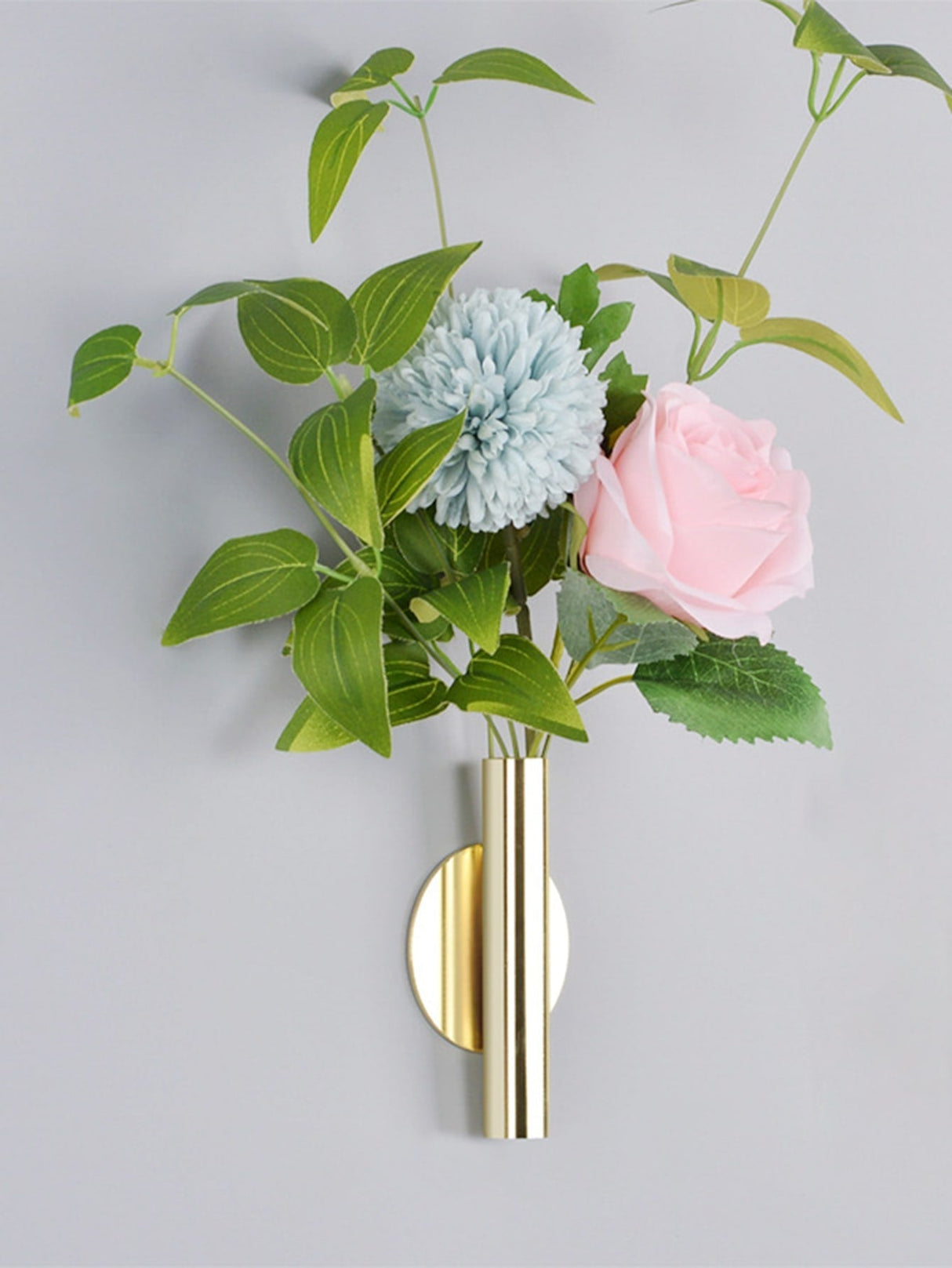 Buy SHEIN Golden Wall-mounted Flower Vase (excluding Wall Glue) in Pakistan
