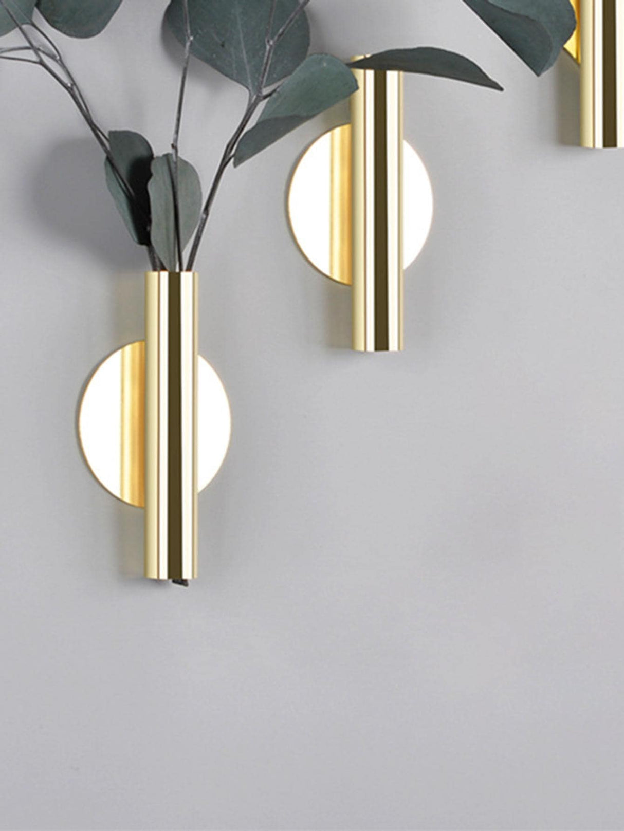 Buy SHEIN Golden Wall-mounted Flower Vase (excluding Wall Glue) in Pakistan