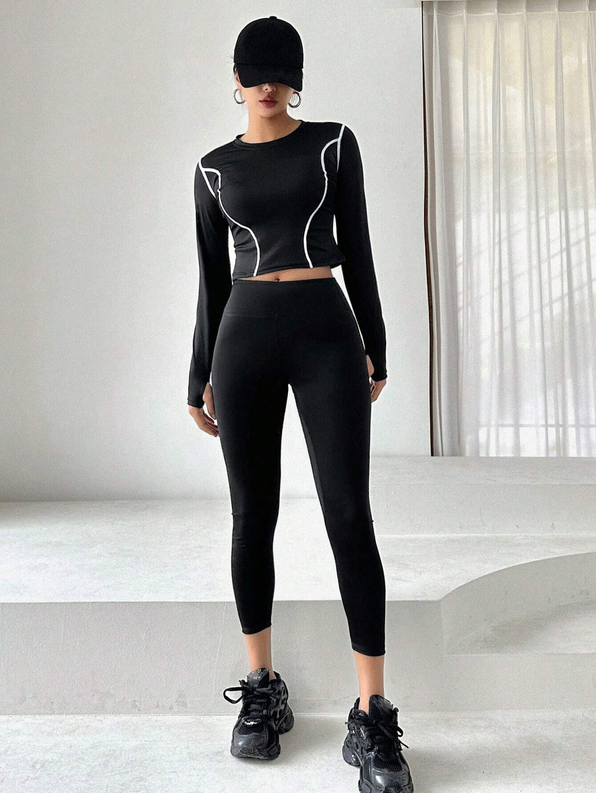 Buy SHEIN DAZY Women'S Color Block Rolled Edge Top With Solid Color Leggings Two Piece Set in Pakistan