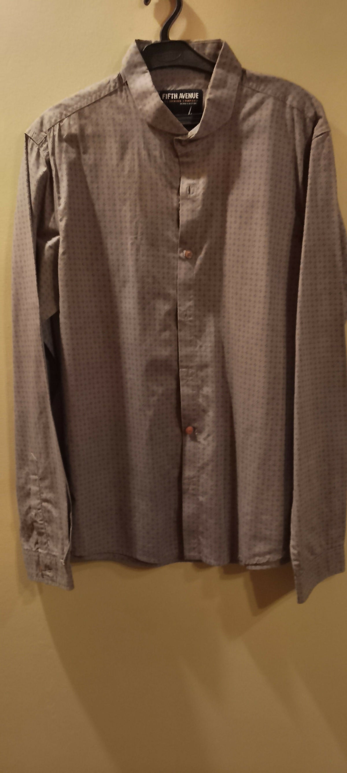 Fifth Avenue | Men Shirts & Tops | Brown | Medium | Preloved