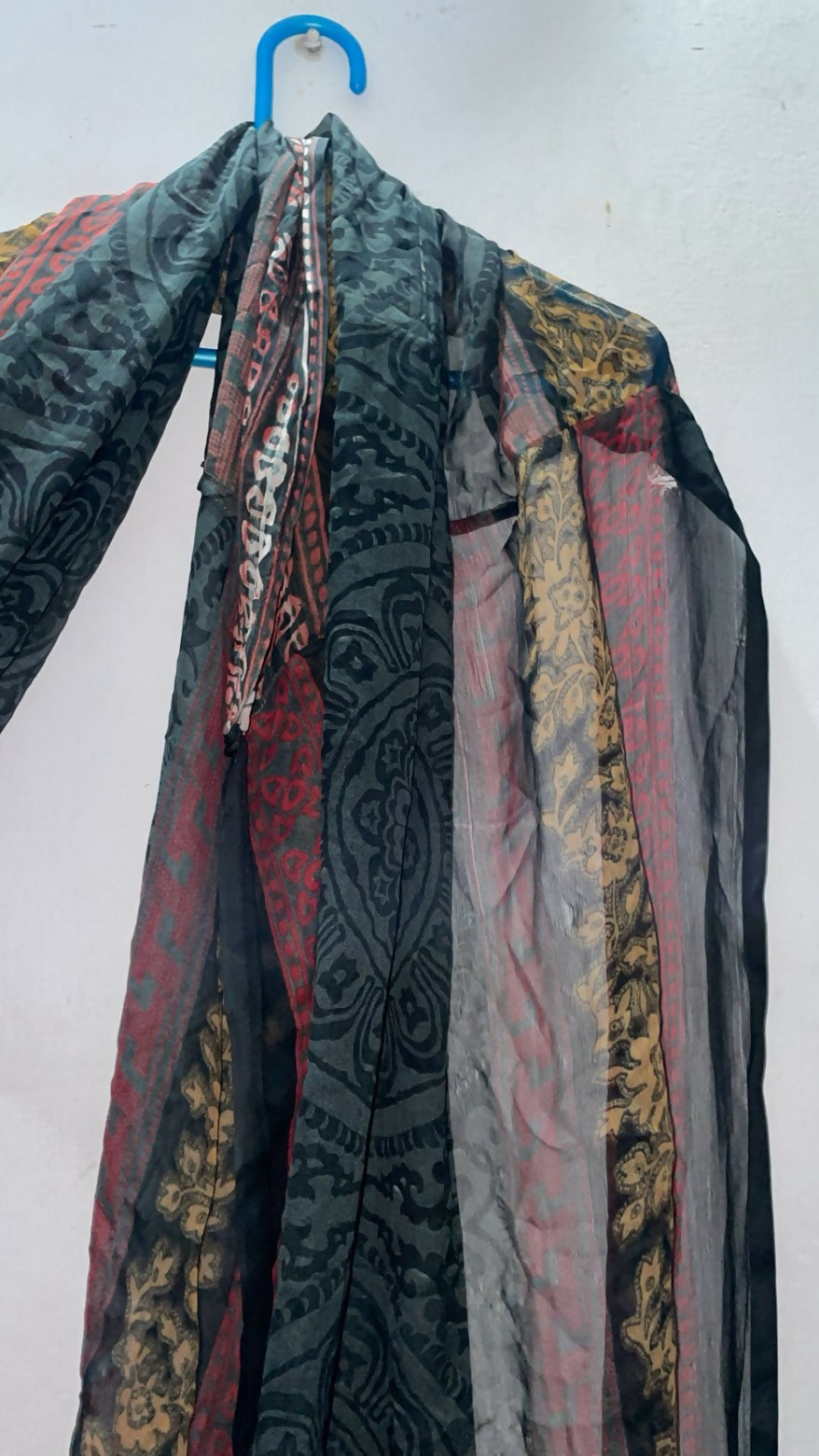 Printed Stylish Scarf | Women Accessories | Hijabs & Scarves | Standard | Preloved