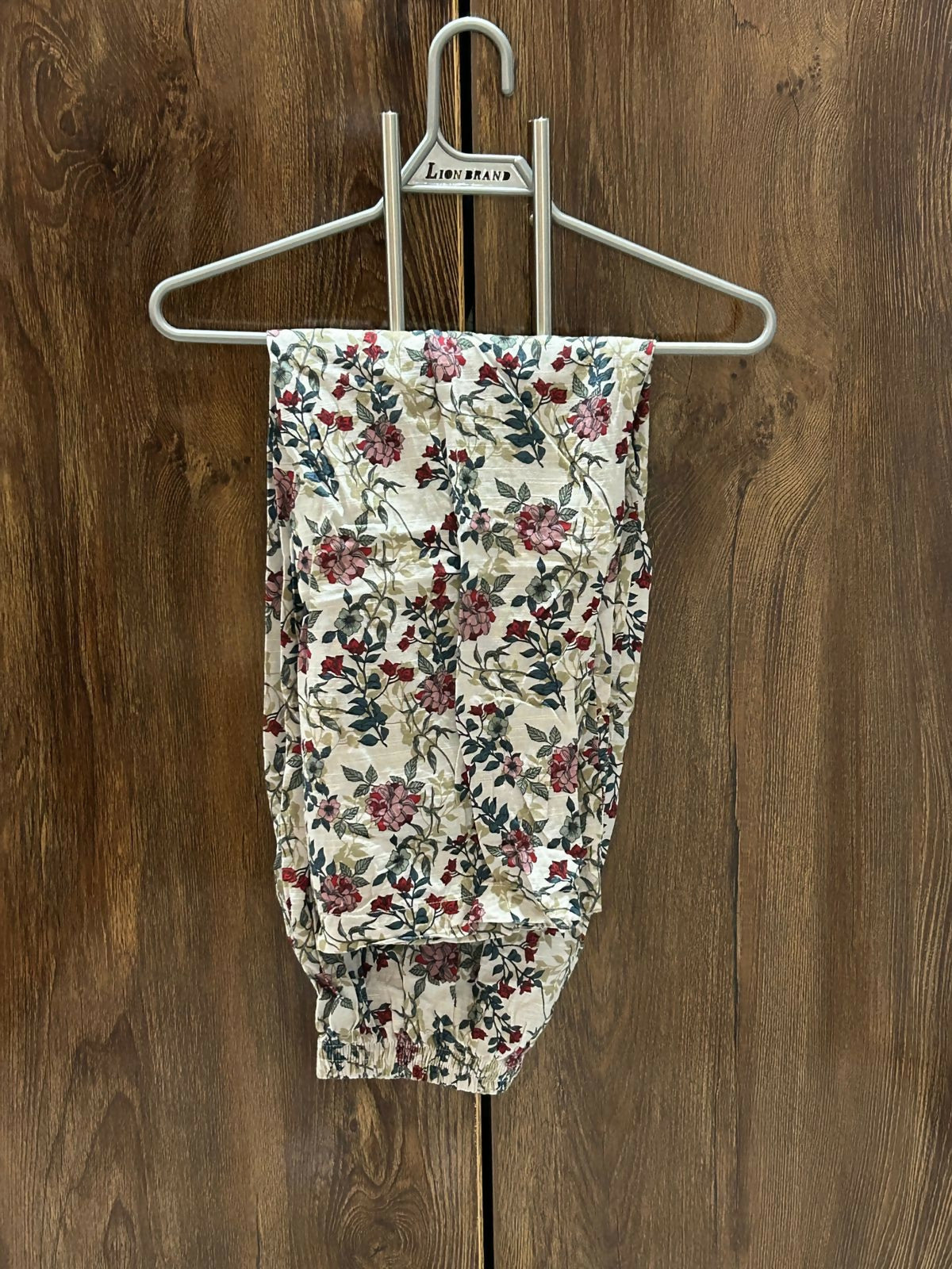 Women White Floral Suit | Women Locally Made Kurta | Small | Preloved