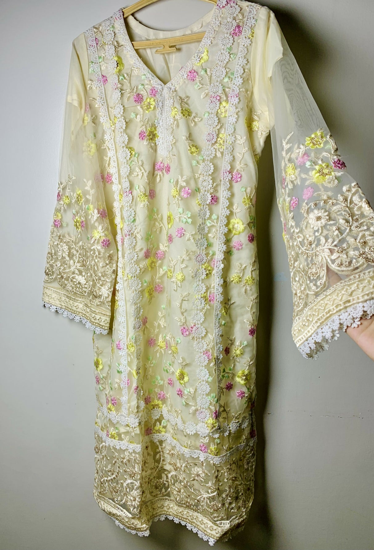 Azure Luxury Formal Embroidered | Women Branded Kurta | Medium | Worn Once