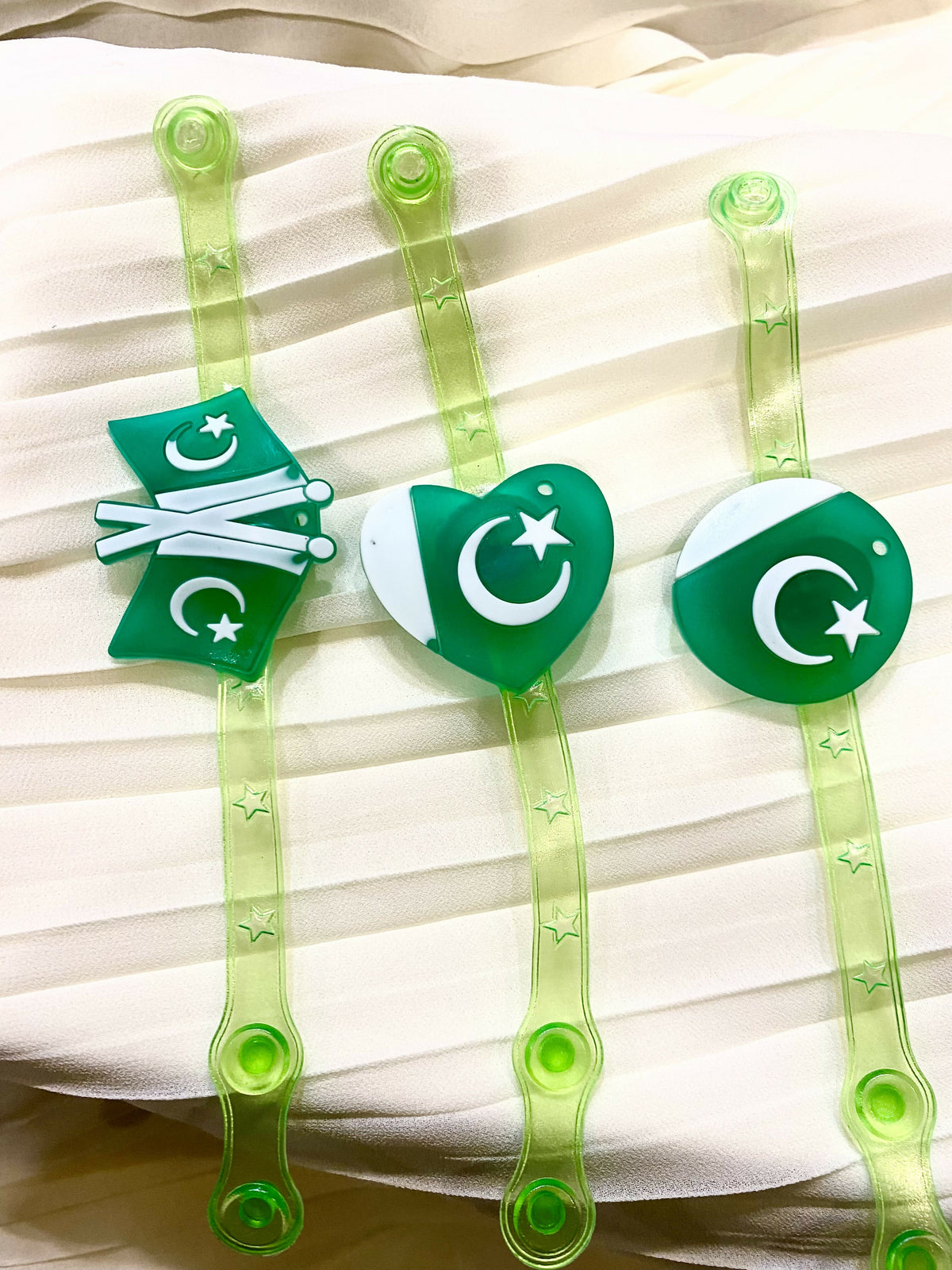 Light Wristbands | Kids | Boys Accessories | Green & White | Brand New