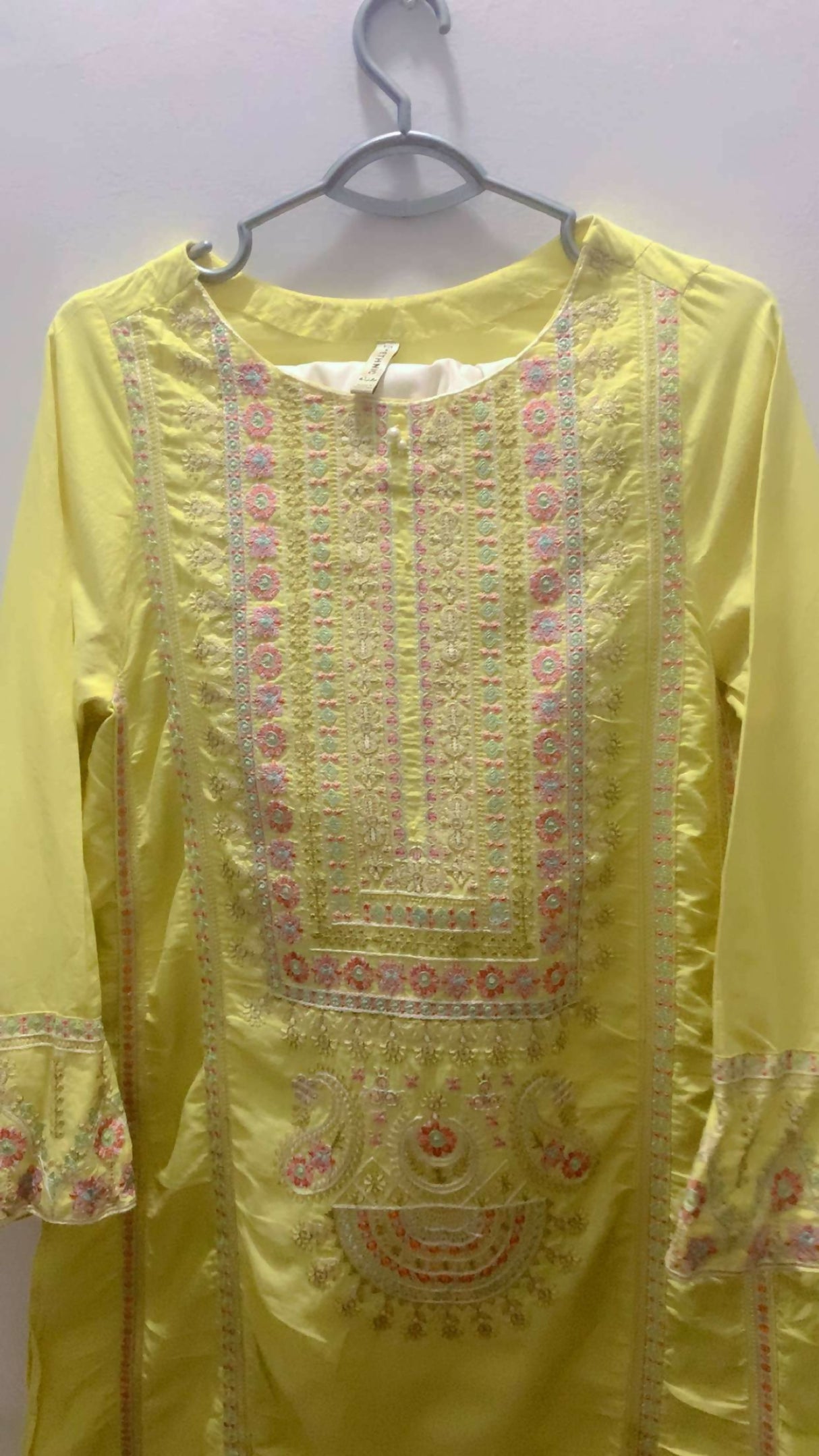 Ethnic Embroided Shirt / kurta | Women Branded Kurta| Long yellow Embroided shirt branded| small | Preloved