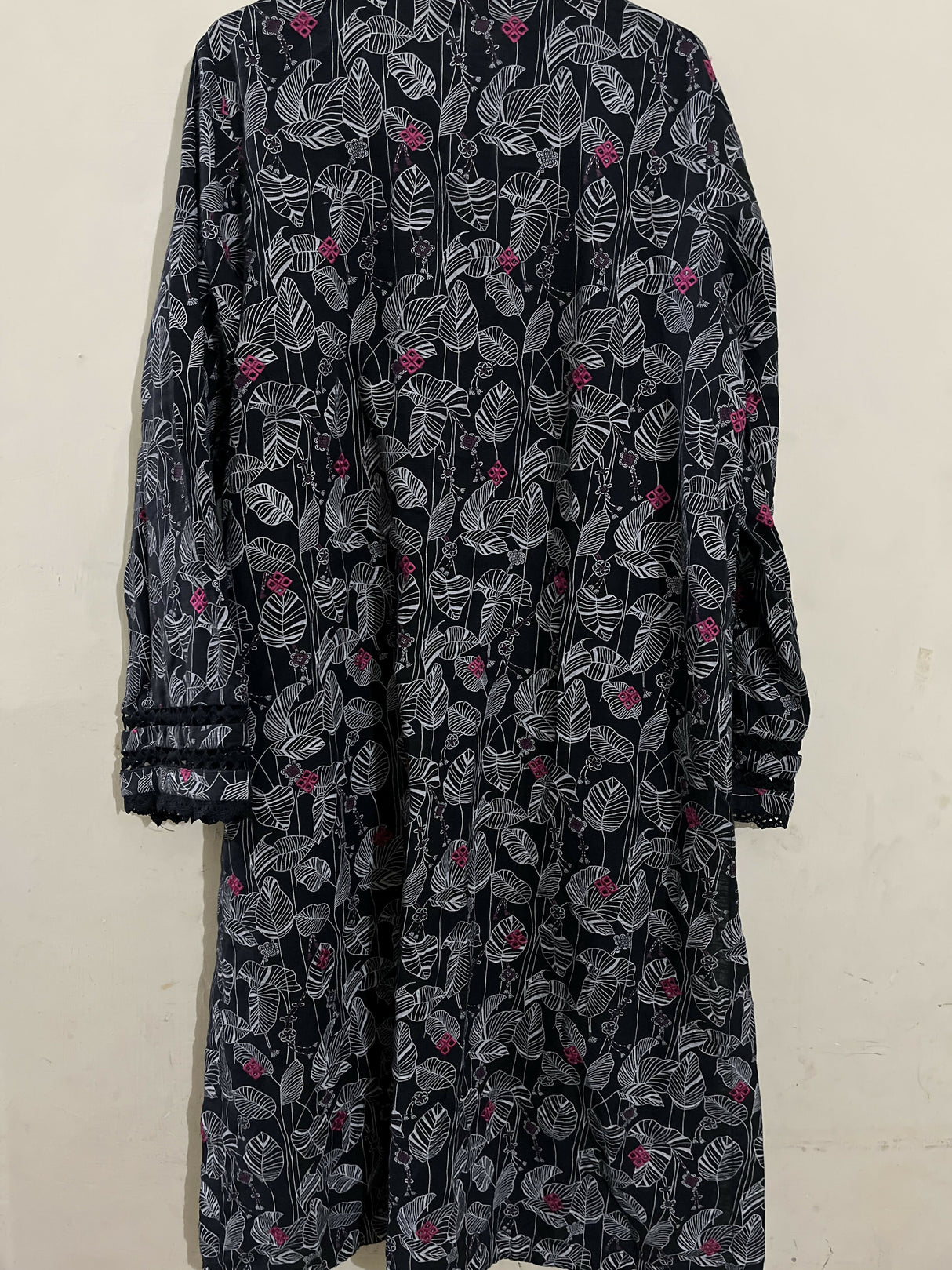 Sapphire | Women Branded Kurta | Medium |Preloved