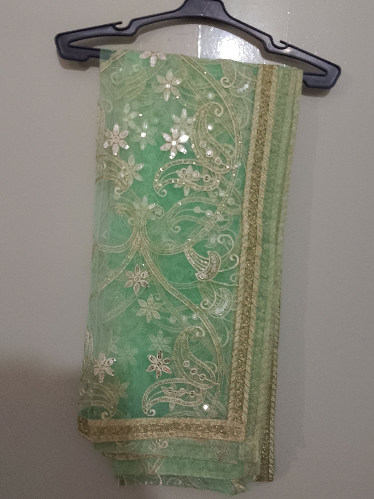 Shahposh | White 3Pcs | Women Branded Formals | Small | Worn Once
