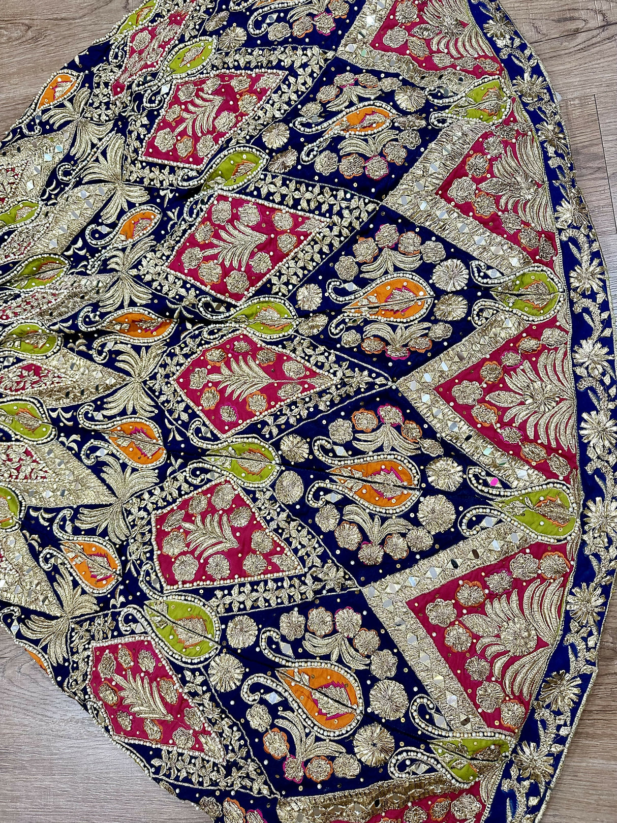 Bridal Mehndi Maxi | Women Bridals | Small | Preloved