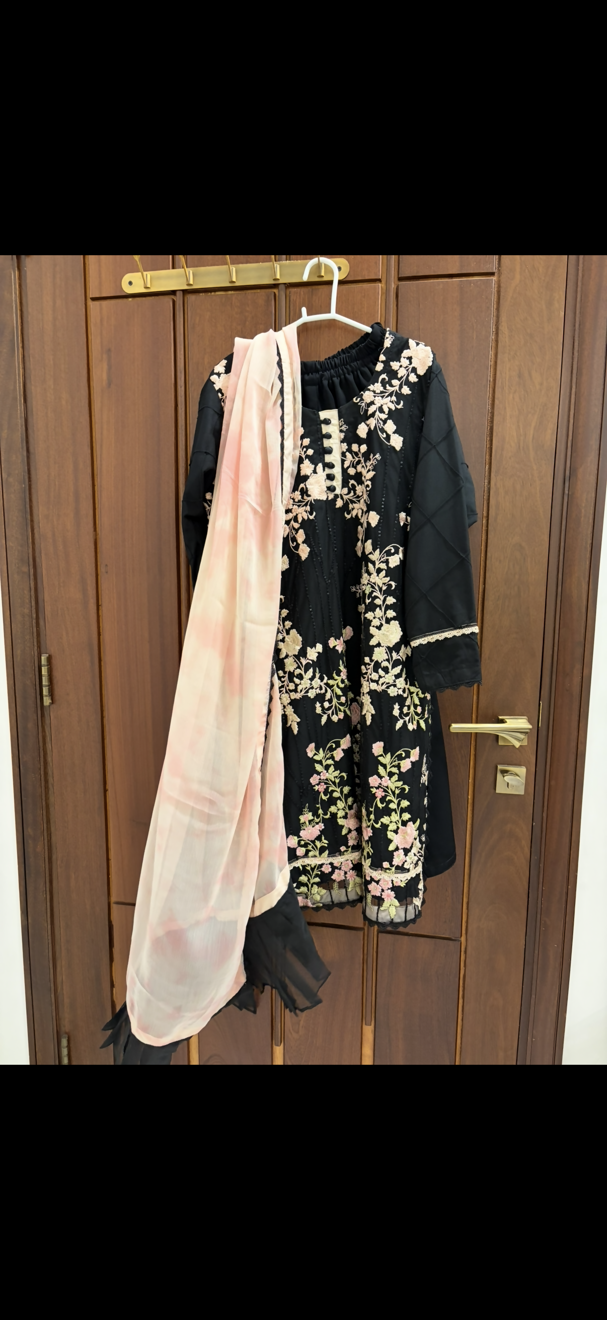 Threads and Motifs | Women Branded Formals | Large | Preloved