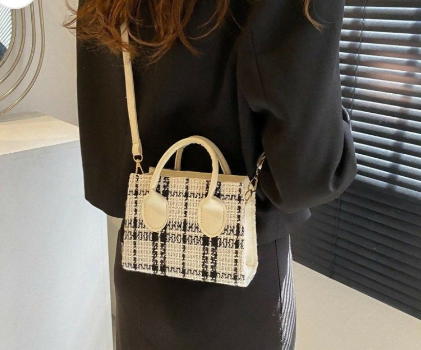 Embroidered mini handbag-196 | Women Bags | Mini bags | Brand New