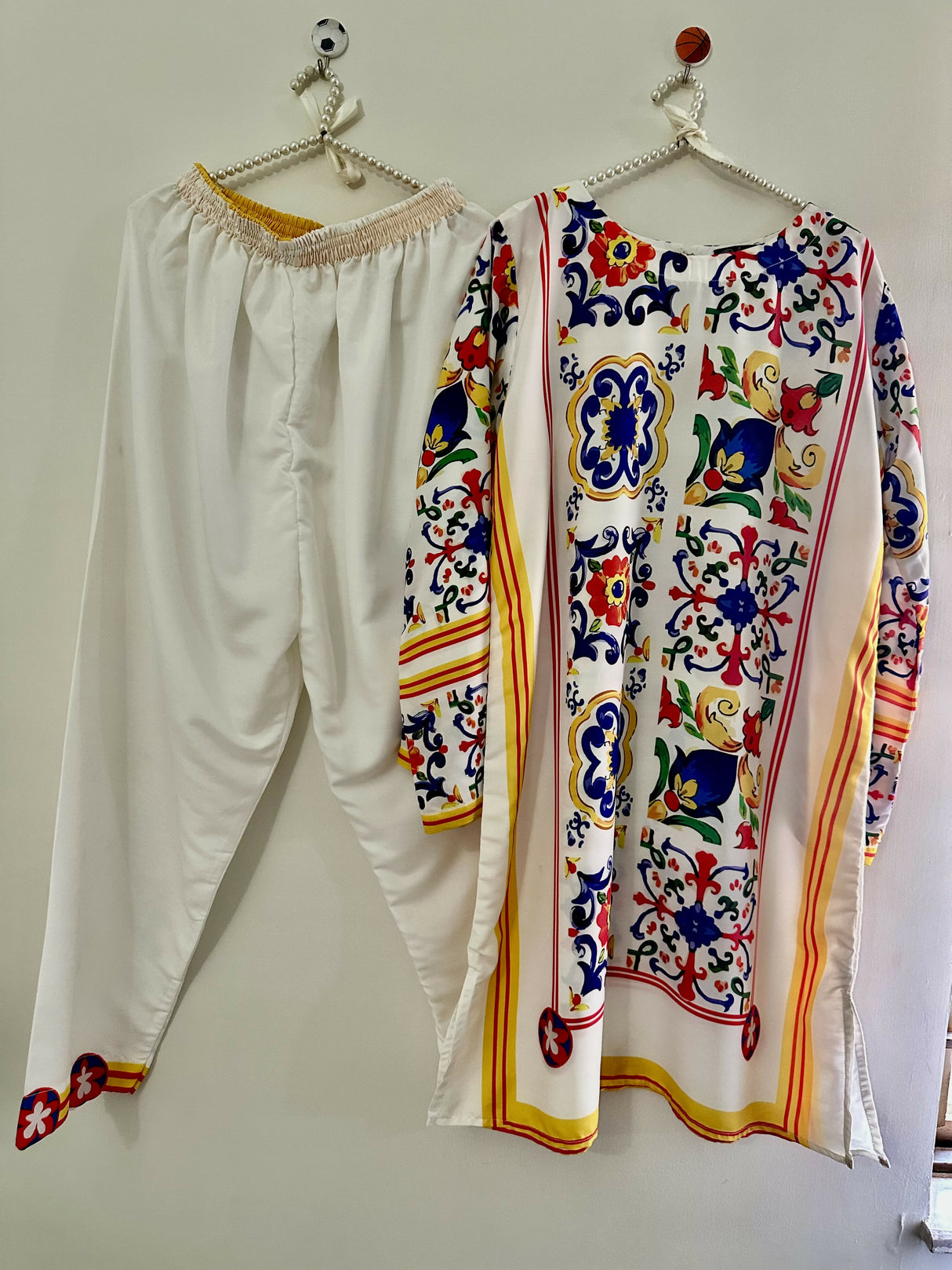 Silaye Pret | Women Branded Kurta | Medium | White | New