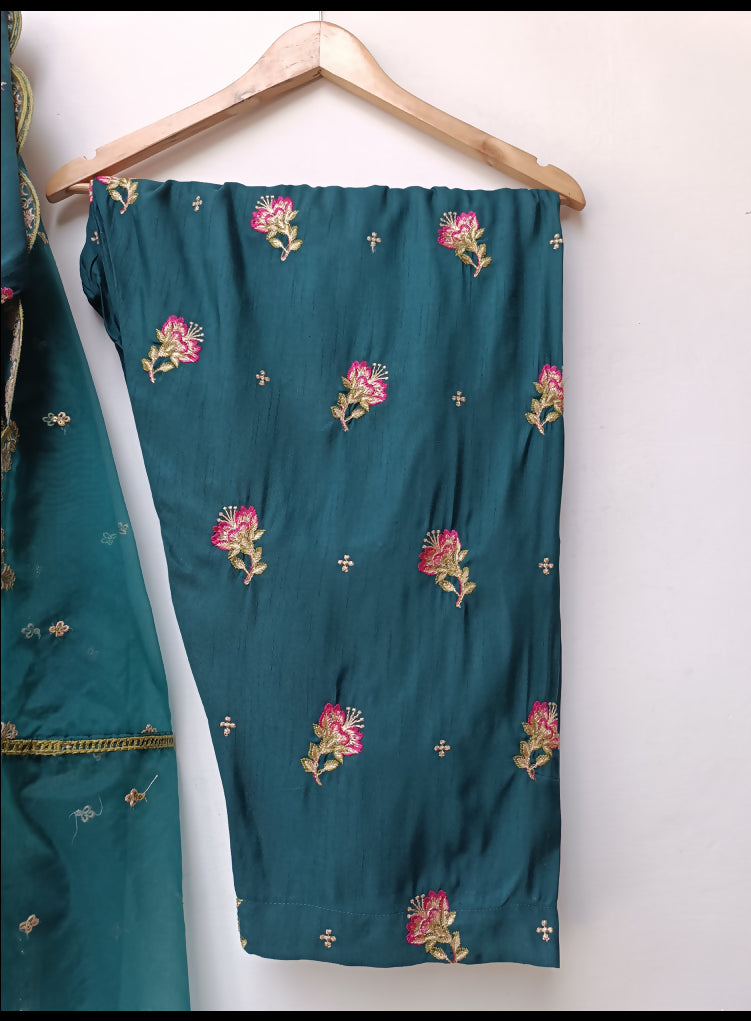Beautiful 3Pc Dress | Women Locally Made Formals | Small | Worn Once