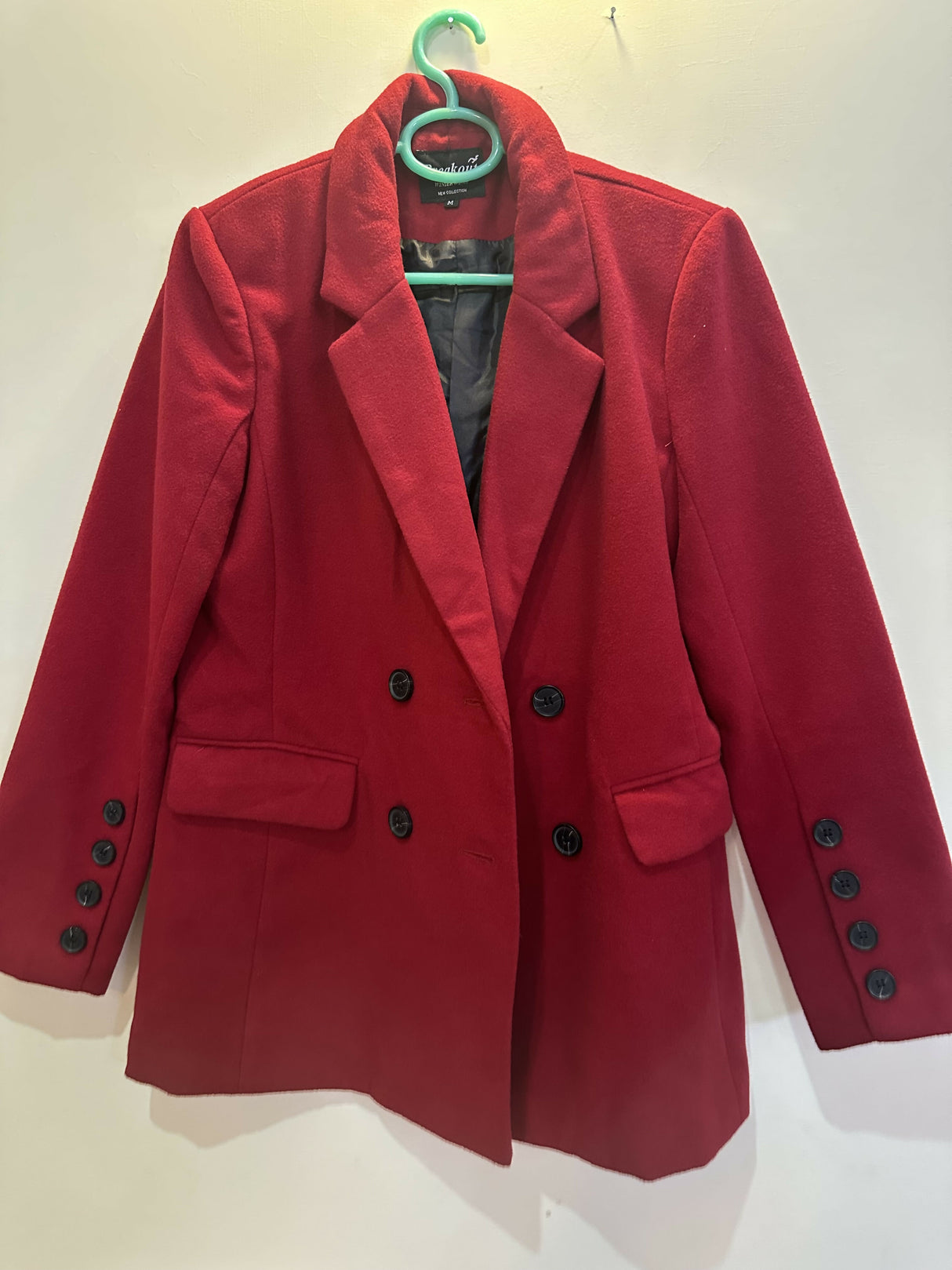 Breakout Short Coat | Women Sweaters & Jackets | Medium | Preloved