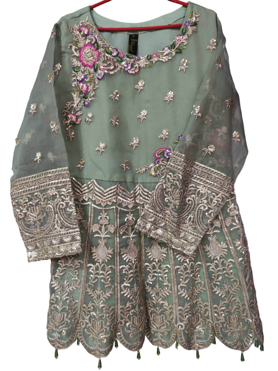 aYA2AJUFTM-Photoroom