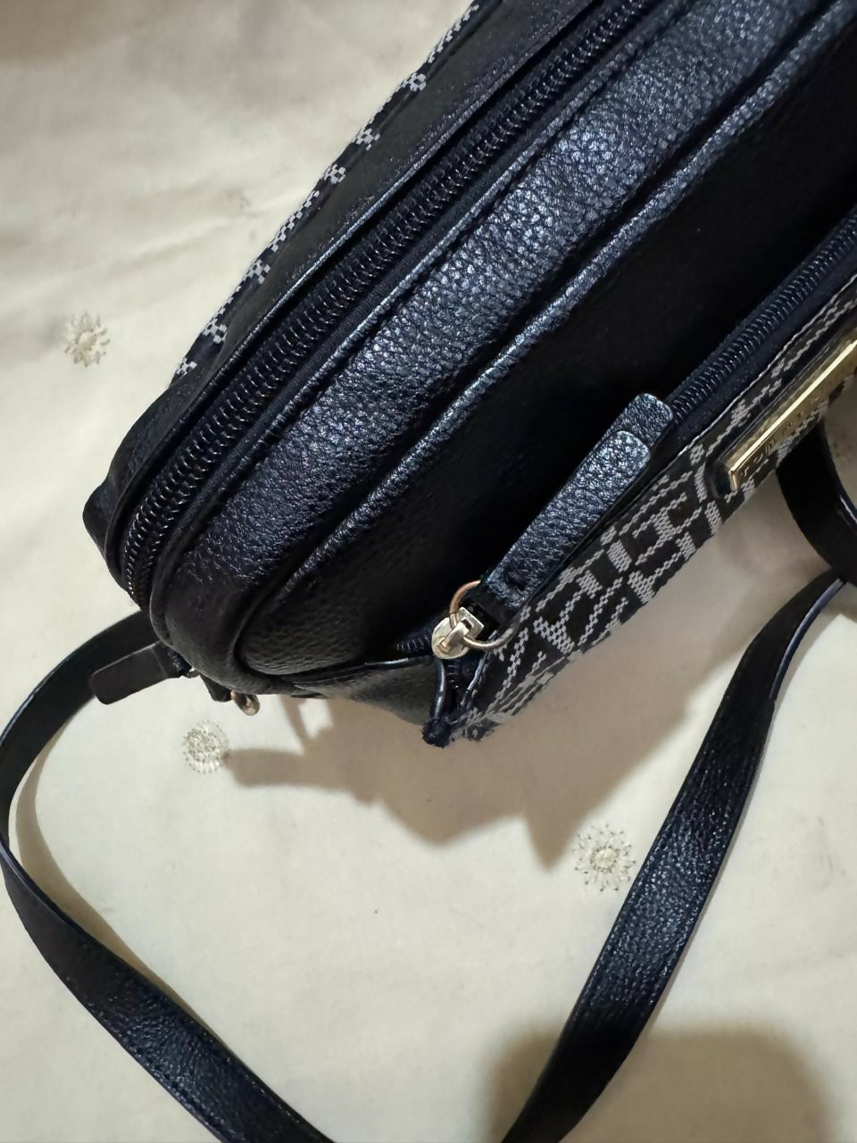 Tommy Hilfiger | Women Bags | Small | Preloved
