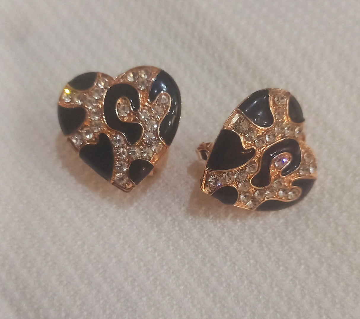 Opulent Heart Shaped Studs | Women Jewelry | Earrings | Medium | New