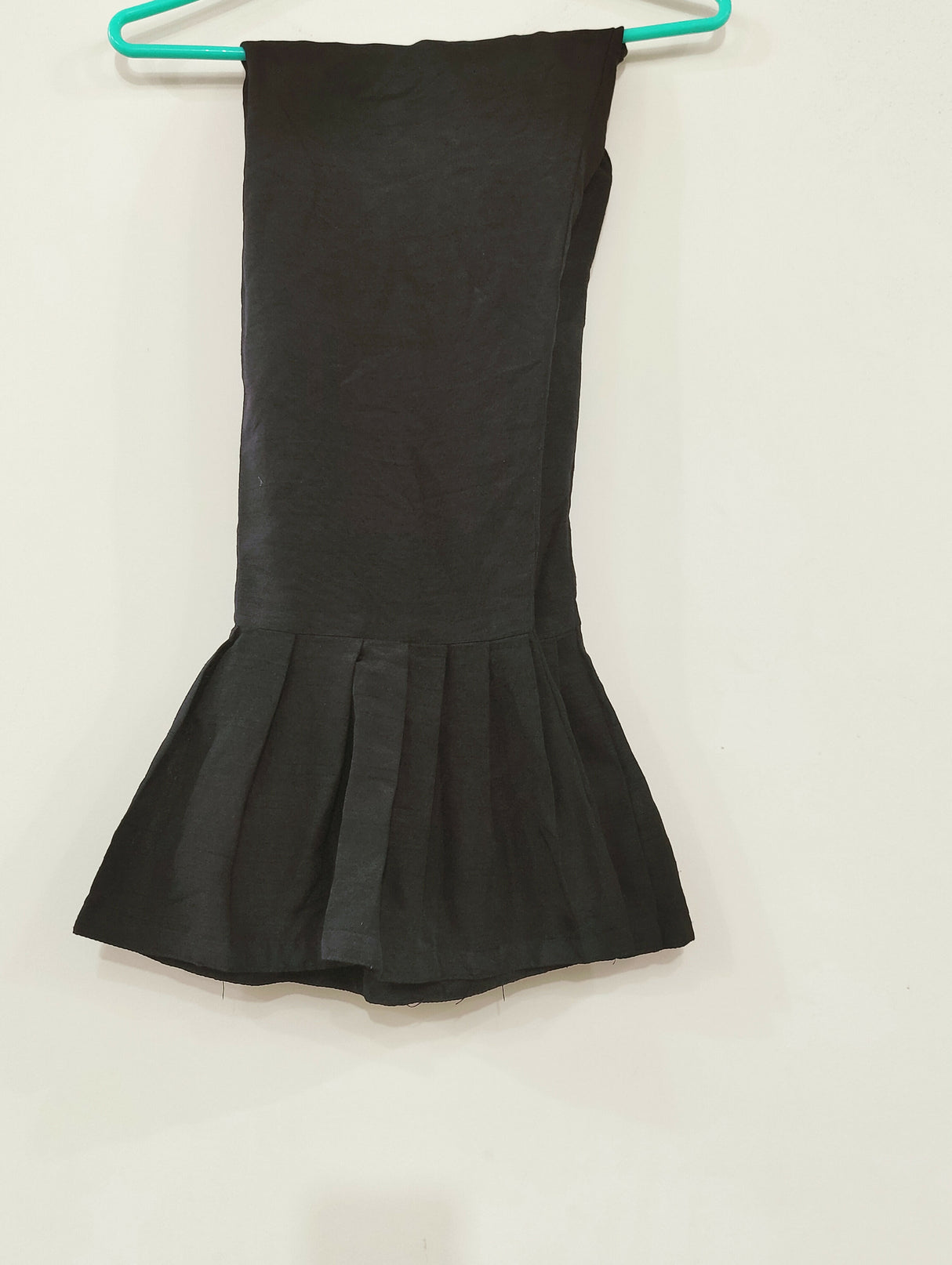 Black Embroidered Suit | Women Locally Made Kurta | Medium | New