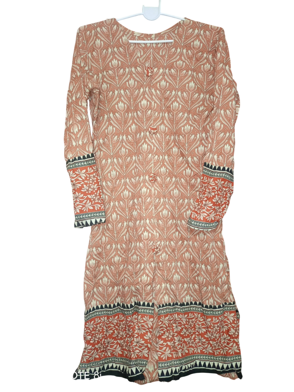 iWgW9y9Gry-Photoroom