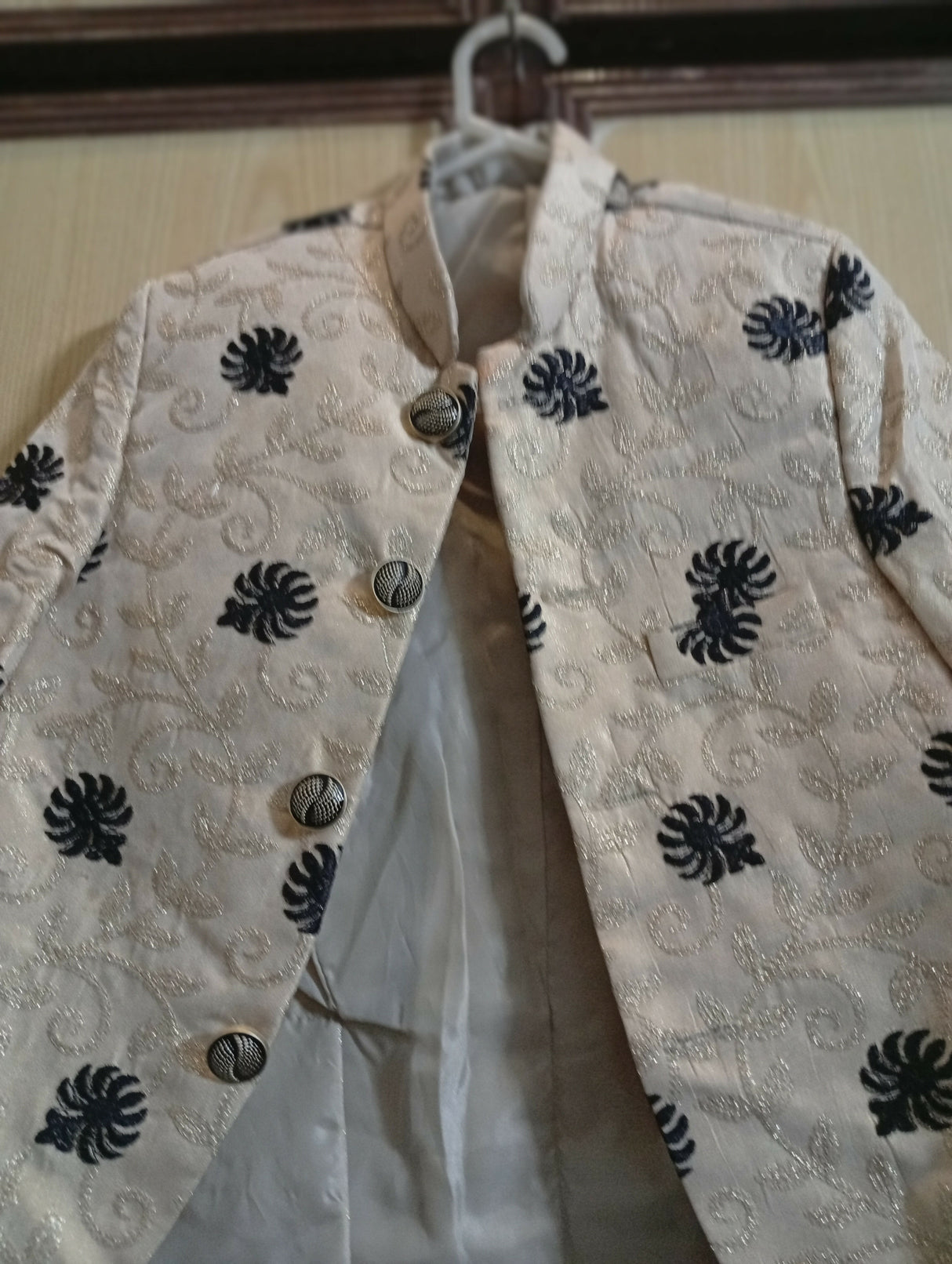 Prince Coat | Men Jackets & Coats | Medium | Worn Once