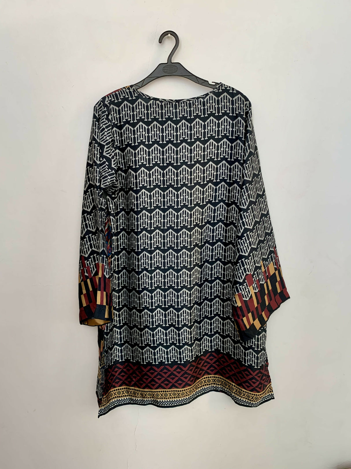 Khaadi | Women Branded Kurta | Medium | New