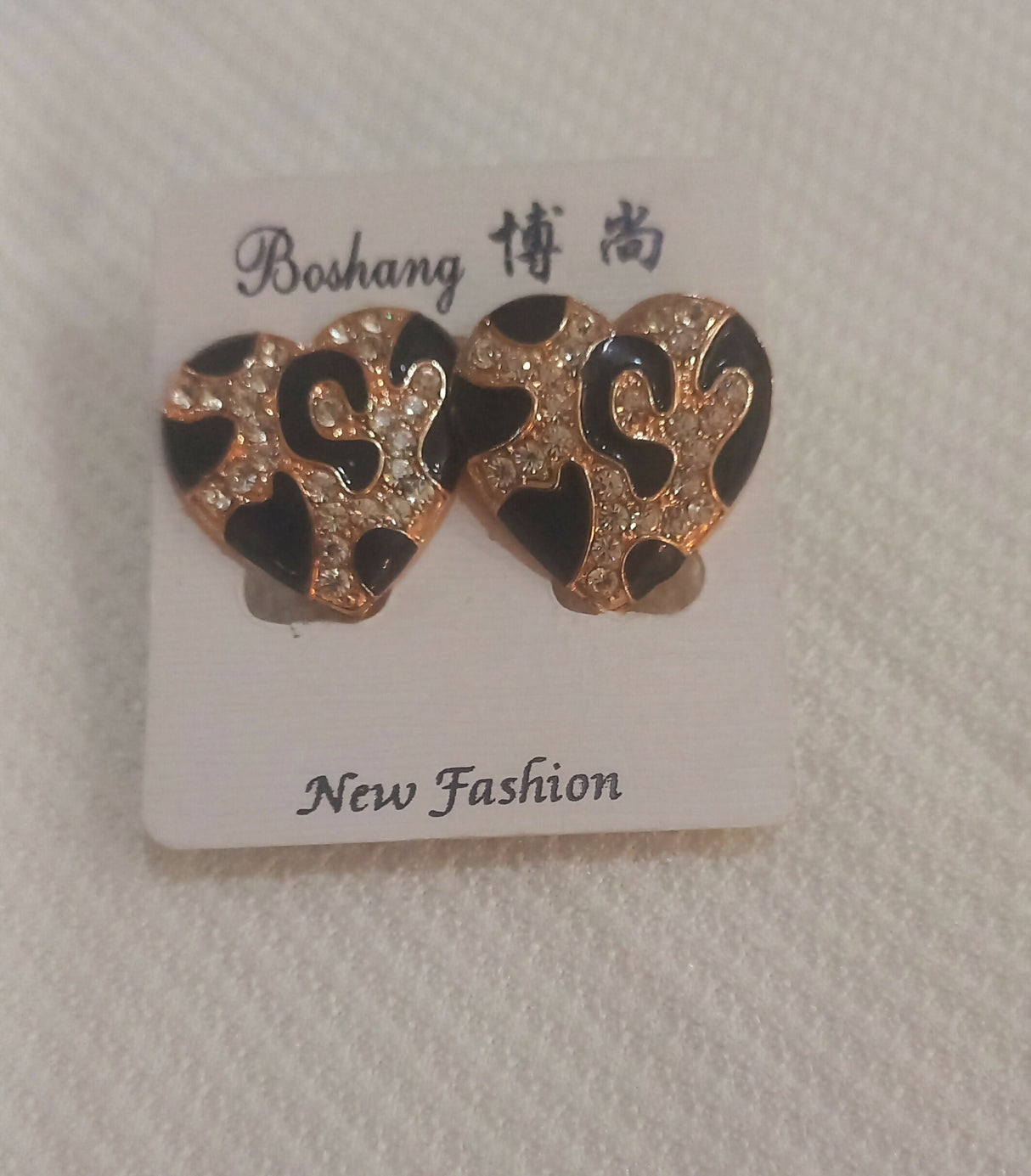 Opulent Heart Shaped Studs | Women Jewelry | Earrings | Medium | New