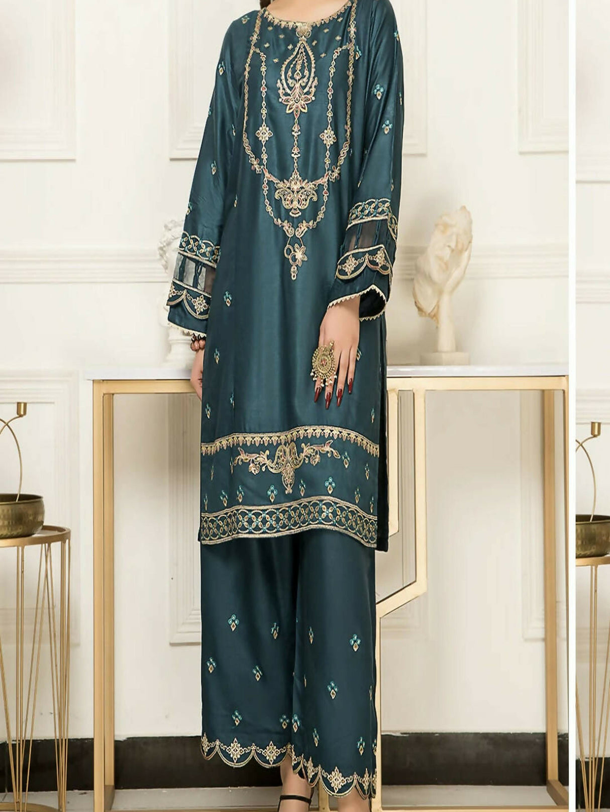 resized_teal_outfit_3024x4023